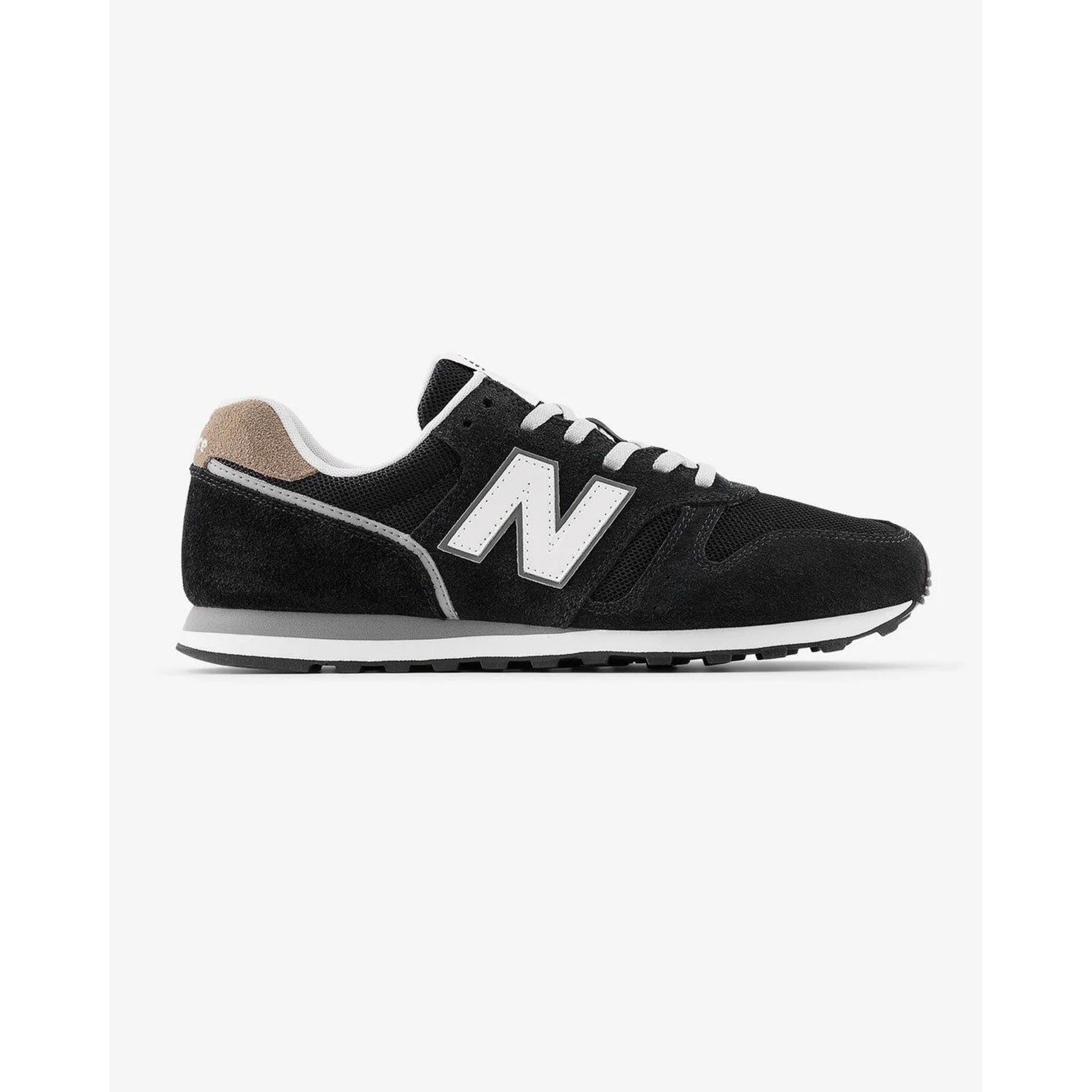New Balance Sneakers