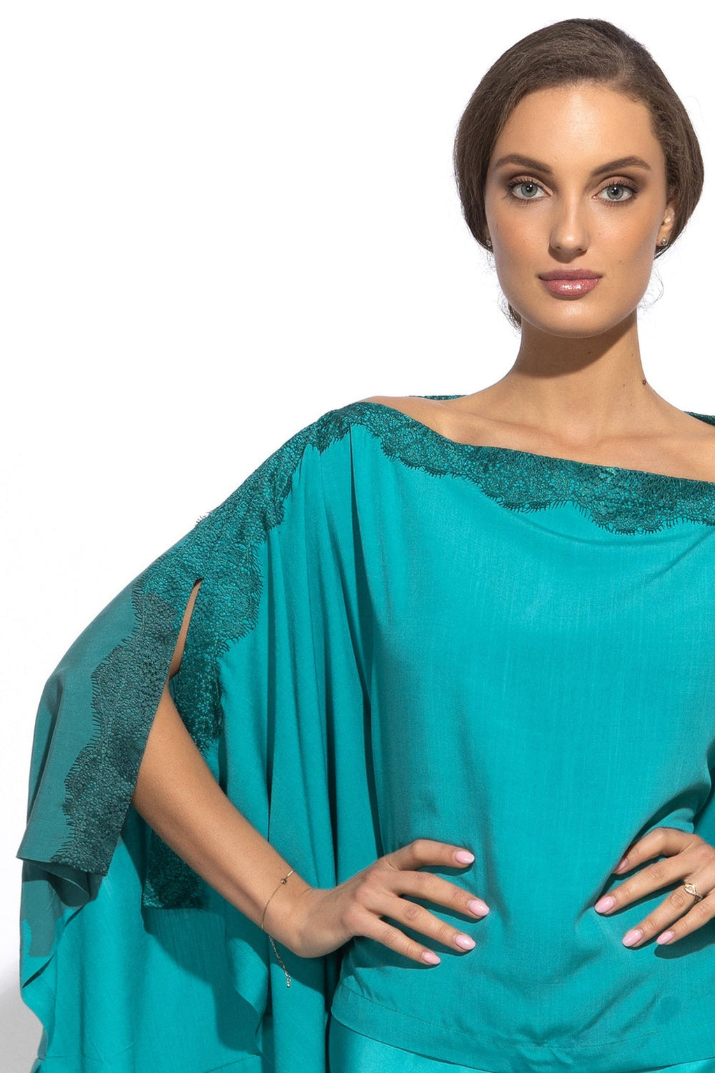 RELAXED VISCOSE TUNIC WITH SIDE SLITS AND LACE IN TURQUOISE - ESSENTIALS - Fashion Roots