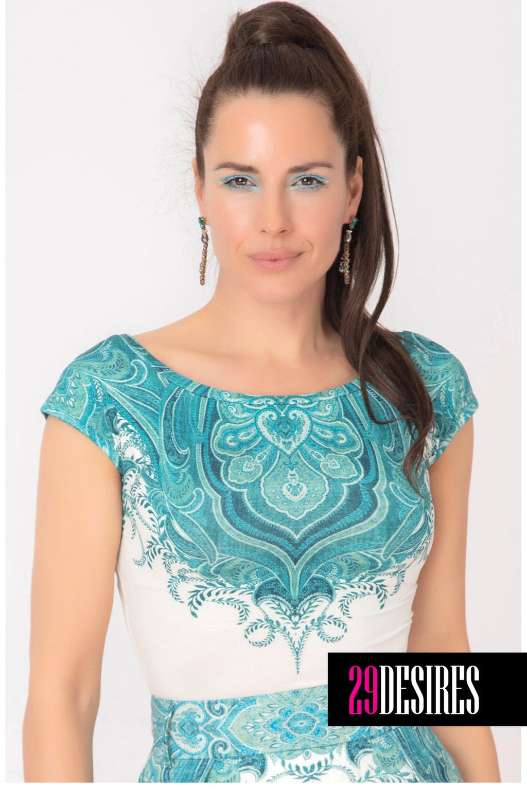 VISCOSE T-SHIRT - BUTTER LEAVES