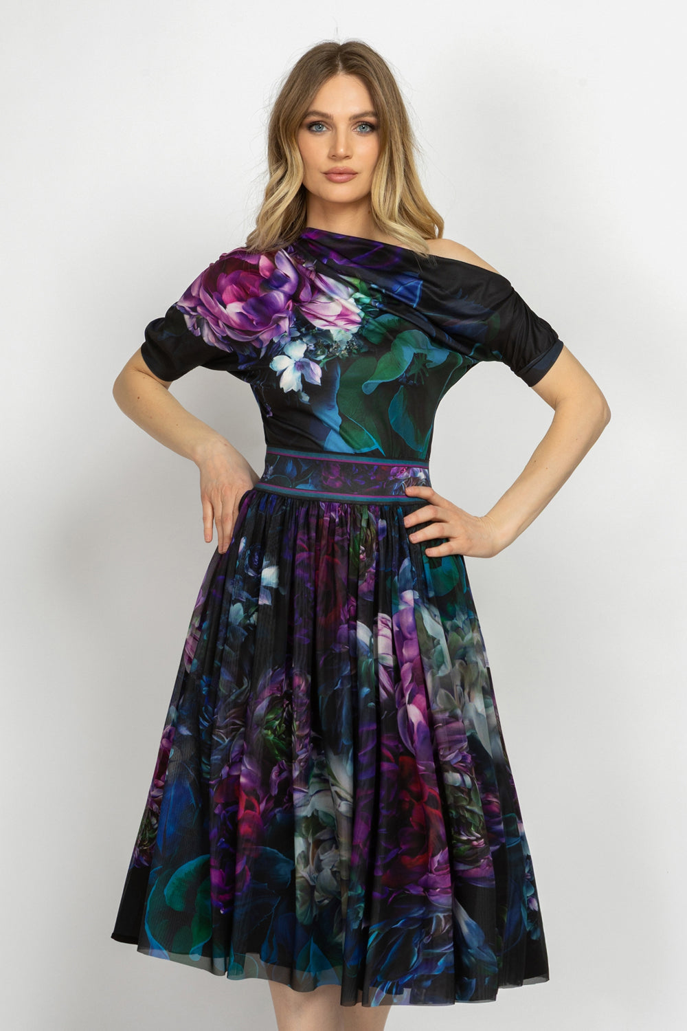 SLEEVELESS DROP-SHOULDER TOP - PEONIES JIORO БЛУЗА С ПАДНАЛО РАМО - PEONIES JIORO