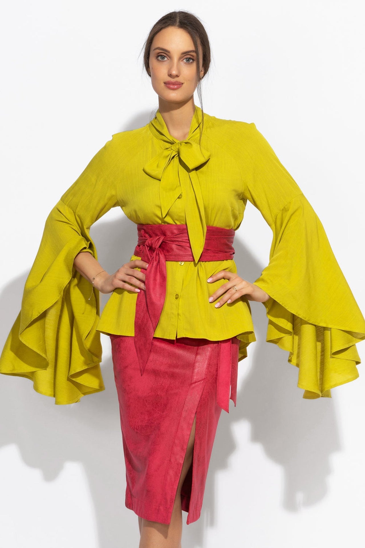 YELLOW ORCHE VISCOSE BLOUSE WITH FLARED SLEEVES - ESSENTIALS JIORO РИЗА ОТ ЗЕЛЕНА ВИСКОЗА С КЛОШ РЪКАВИ - ESSENTIALS JIORO
