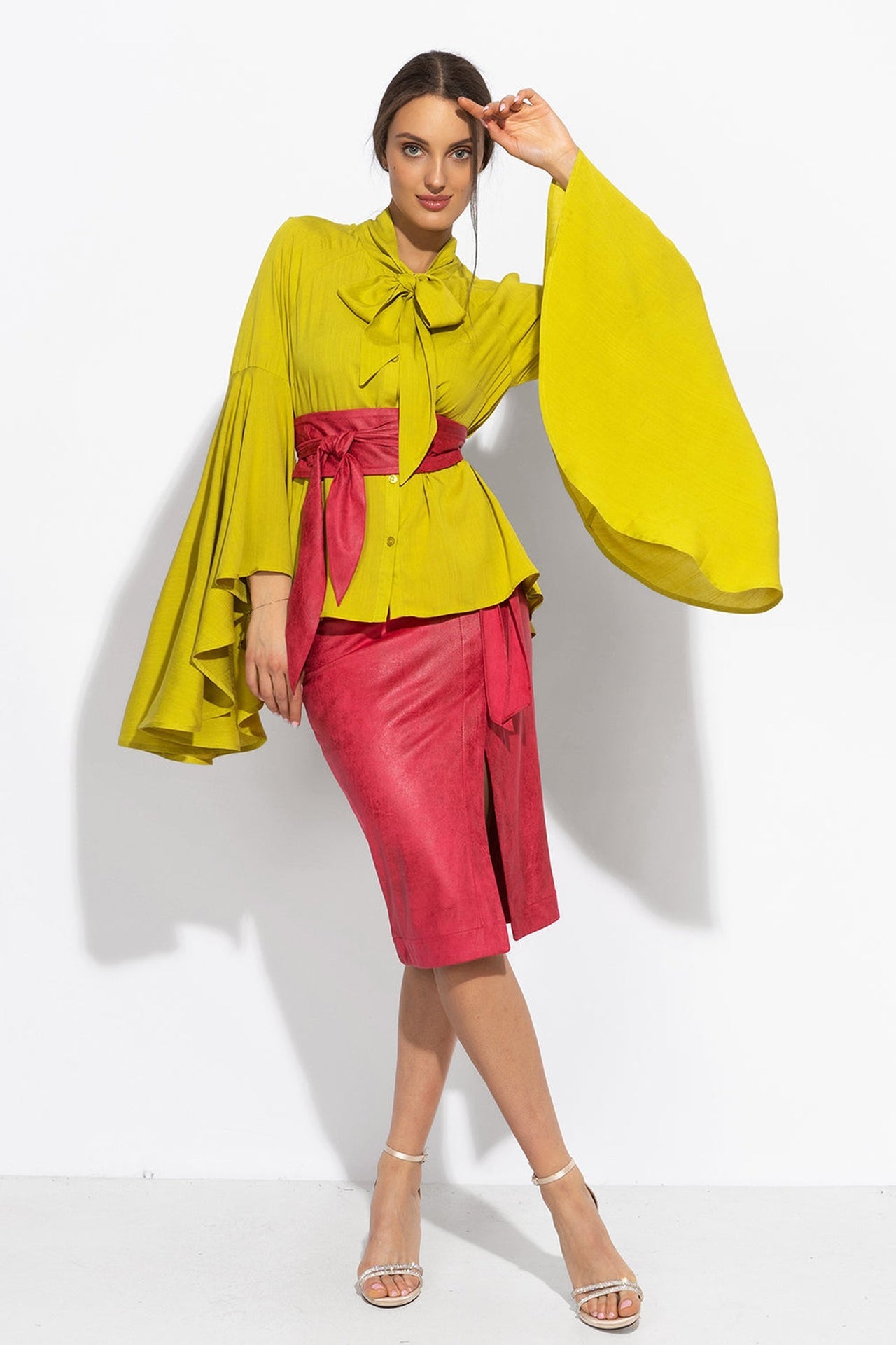 YELLOW ORCHE VISCOSE BLOUSE WITH FLARED SLEEVES - ESSENTIALS JIORO РИЗА ОТ ЗЕЛЕНА ВИСКОЗА С КЛОШ РЪКАВИ - ESSENTIALS JIORO