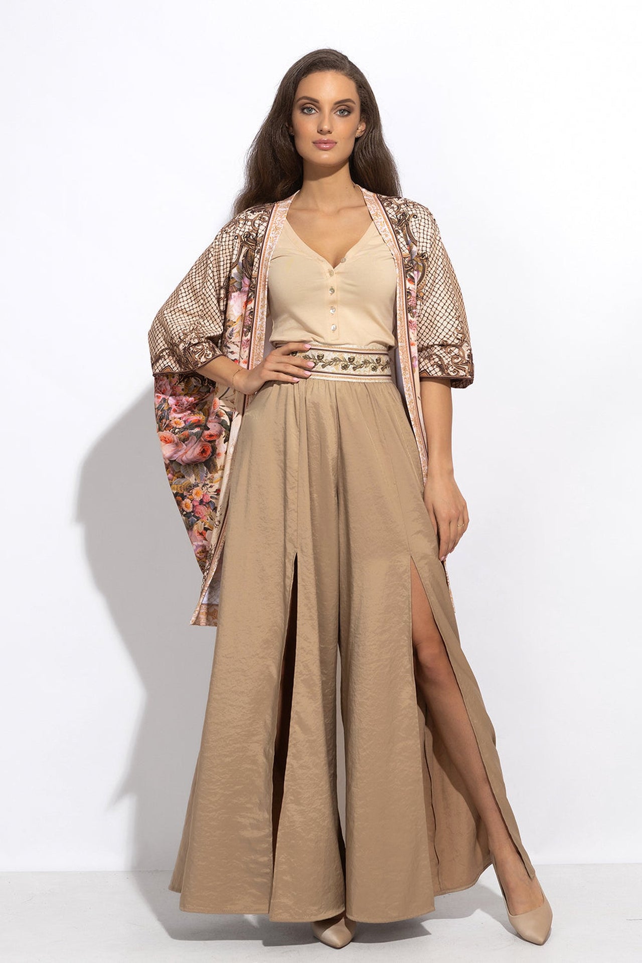 HIGH-WAISTED PANTS CUPRO TOUCH WITH SLITS IN BEIGE - ESSENTIALS - Fashion Roots