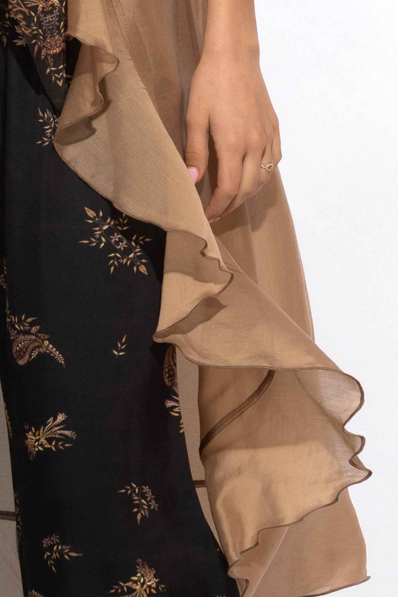 LYOCELl AND VISCOSE LONG RUFFLED TUNIC - GOLDEN STRIPES