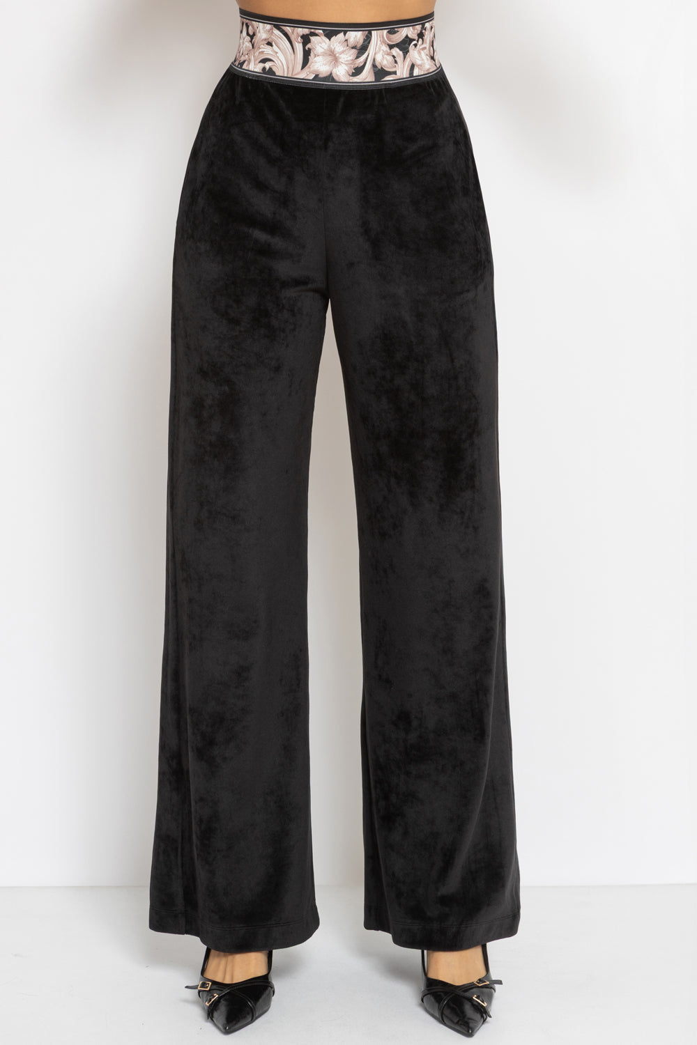 VELVET WIDE-LEG TROUSERS WITH ELASTIC WAIST IN BLACK - ESSENTIALS JIORO ПАНТАЛОН ОТ КАДИФЕ С ШИРОК КРАЧОЛ И ЛАСТИК В ТАЛИЯ В ЧЕРНО - ESSENTIALS JIORO