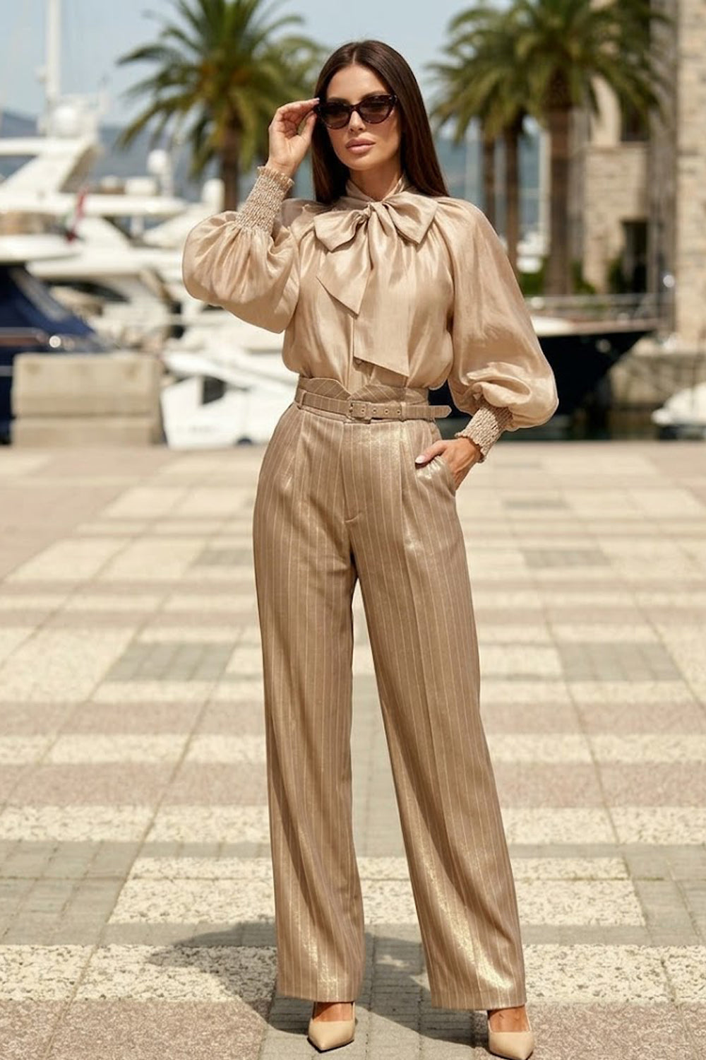 PANTALON À RAYURES TAILLE HAUTE ET JAMBE LARGE BEIGE - ESSENTIALS