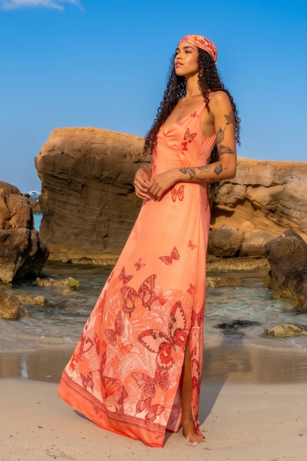 VISCOSE SLIP DRESS WITH OPEN BACK AND THIN STRAPS - PAPAYA BUTTERFLIES JIORO РОКЛЯ ОТ ВИСКОЗА С ОТВОРЕН ГРЪБ И ТЪНКИ ПРЕЗРАМКИ - PAPAYA BUTTERFLIES JIORO