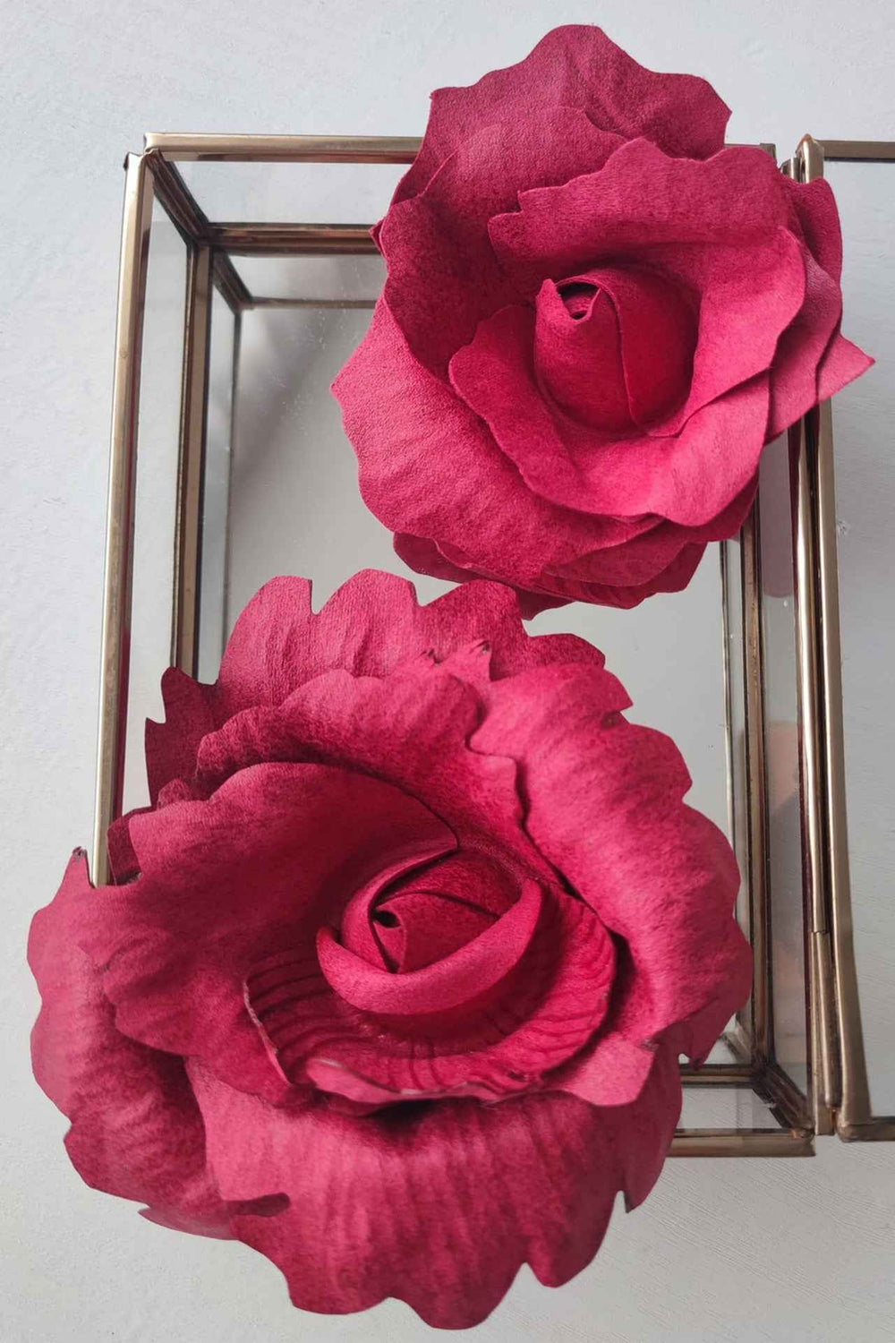 MEDIUM SUEDE-LOOK CYCLAMEN ROSE BROOCH - Fashion Roots