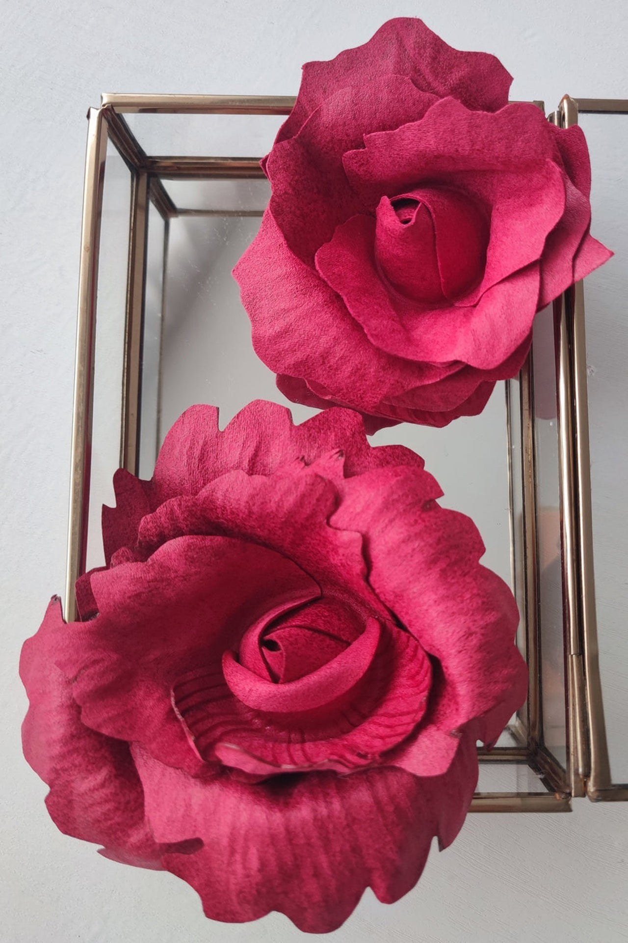 BROCHE MOYENNE ROSE CYCLAMEN ASPECT DAIM