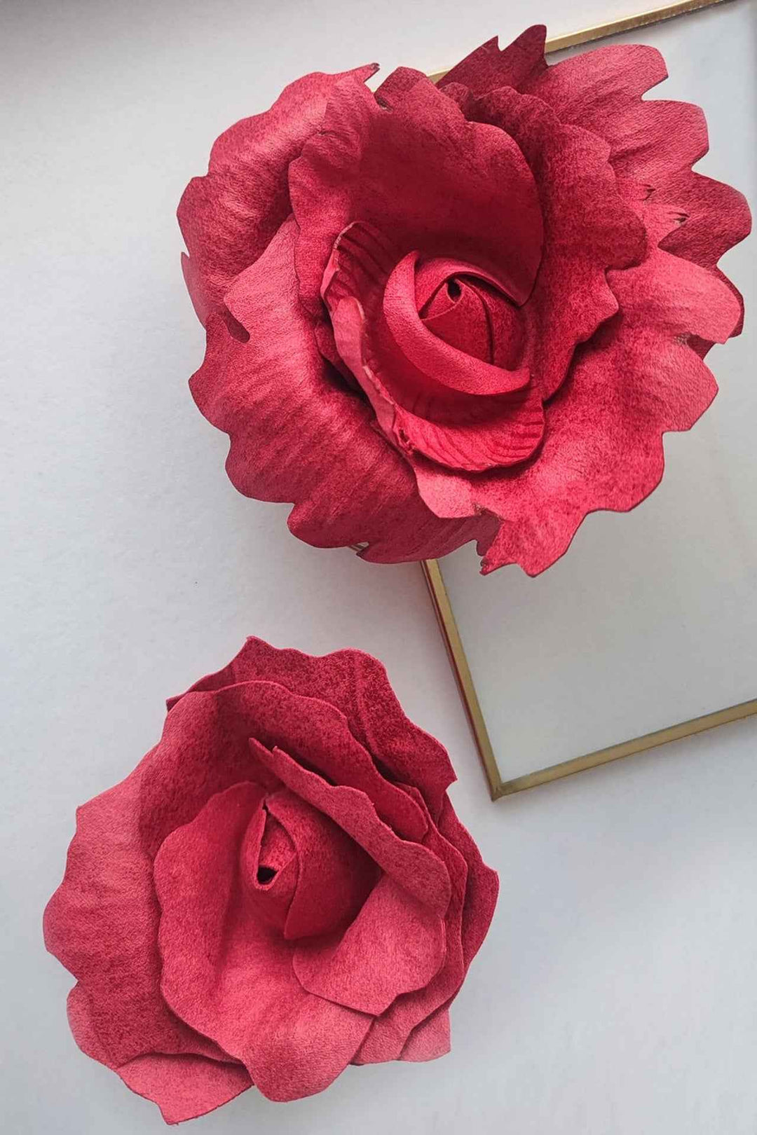 SMALL SUEDE-LOOK CYCLAMEN ROSE BROOCH - Fashion Roots