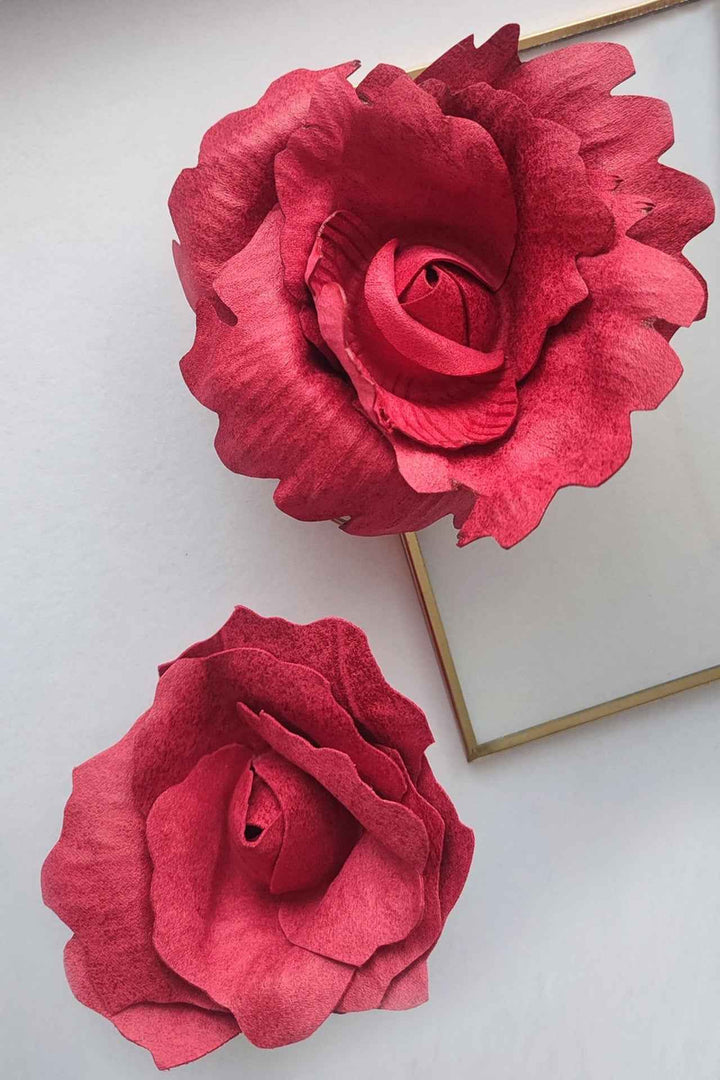 SMALL SUEDE-LOOK CYCLAMEN ROSE BROOCH - Fashion Roots