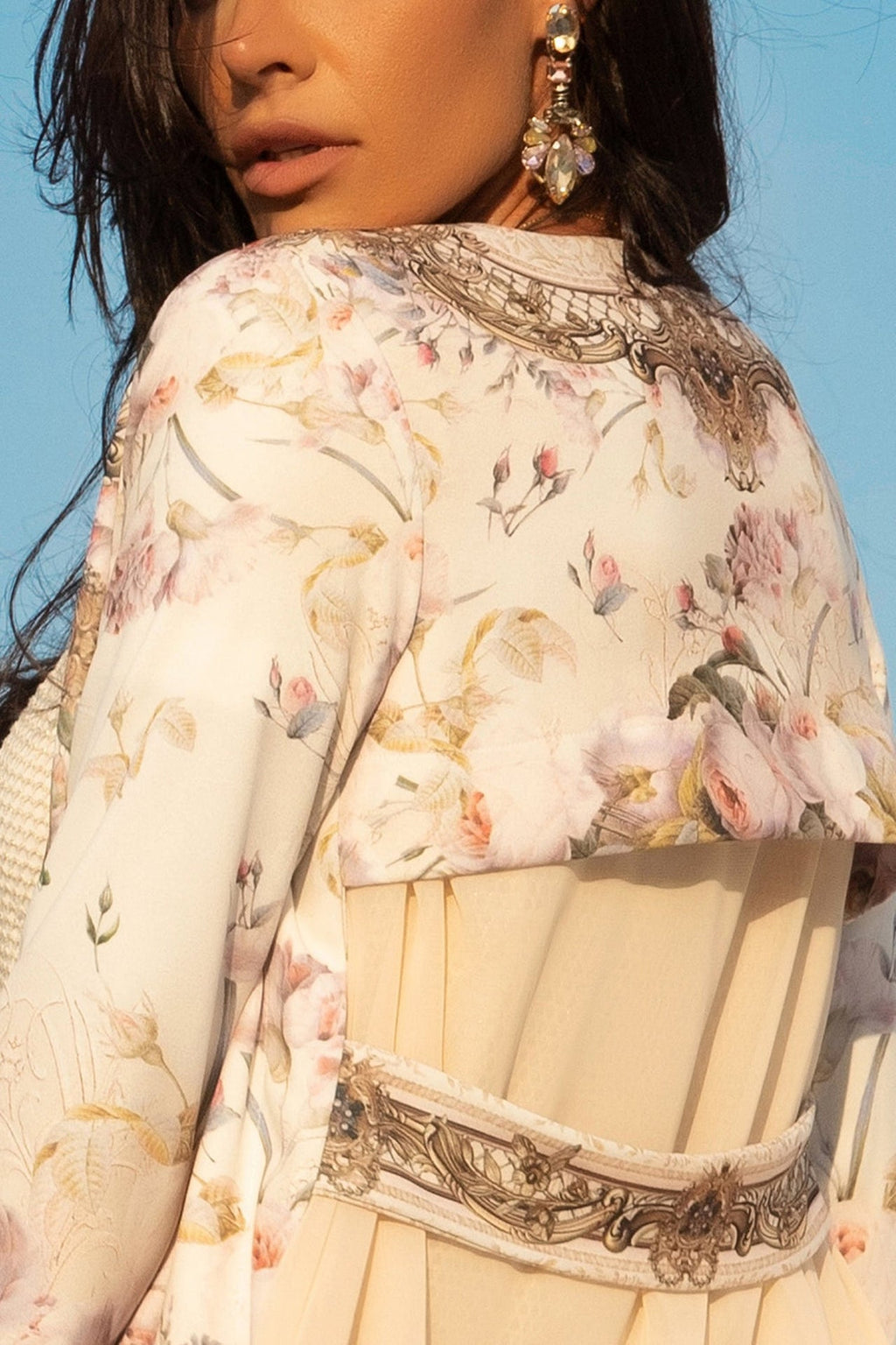 ELEGANT PRINTED CARDIGAN WITH CHIFFON BACK - BAROQUE FLOWERS
