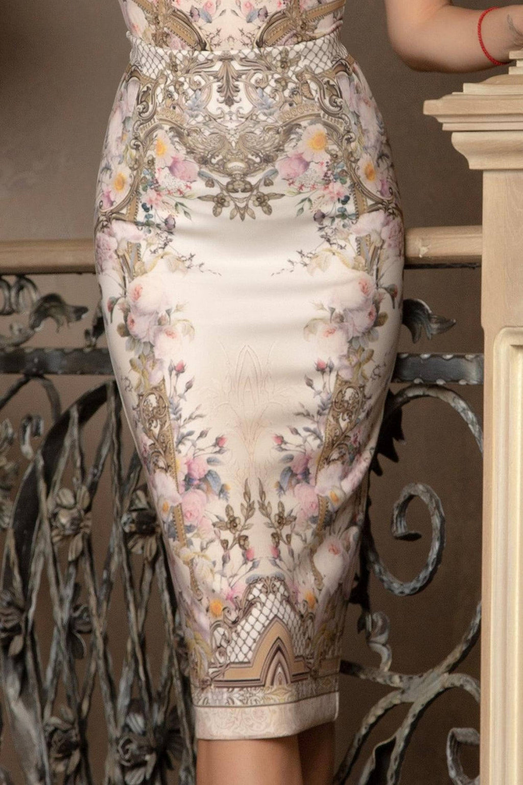 PENCIL SKIRT - BAROQUE FLOWERS JIORO ПОЛА ДО КОЛЯНОТО - BAROQUE FLOWERS JIORO