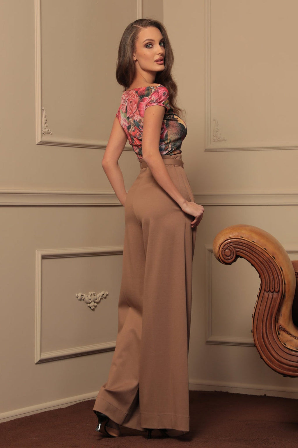 VISCOSE BLEND HIGH-WAISTED BEIGE TROUSERS – ESSENTIALS