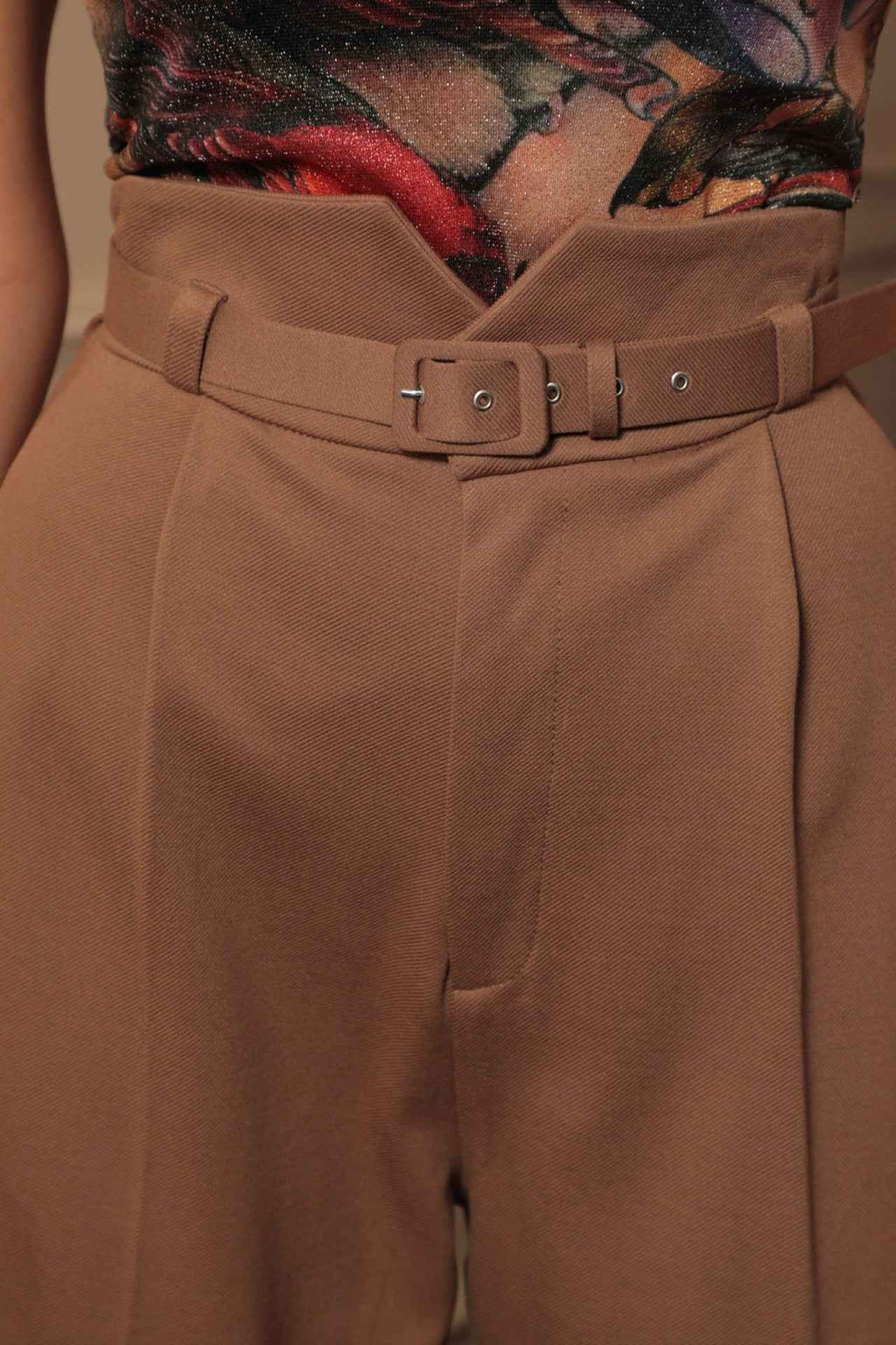 BELT IN BEIGE - ESSENTIALS