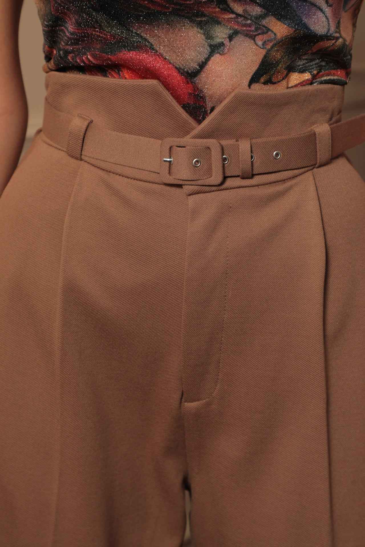 BELT IN BEIGE - ESSENTIALS