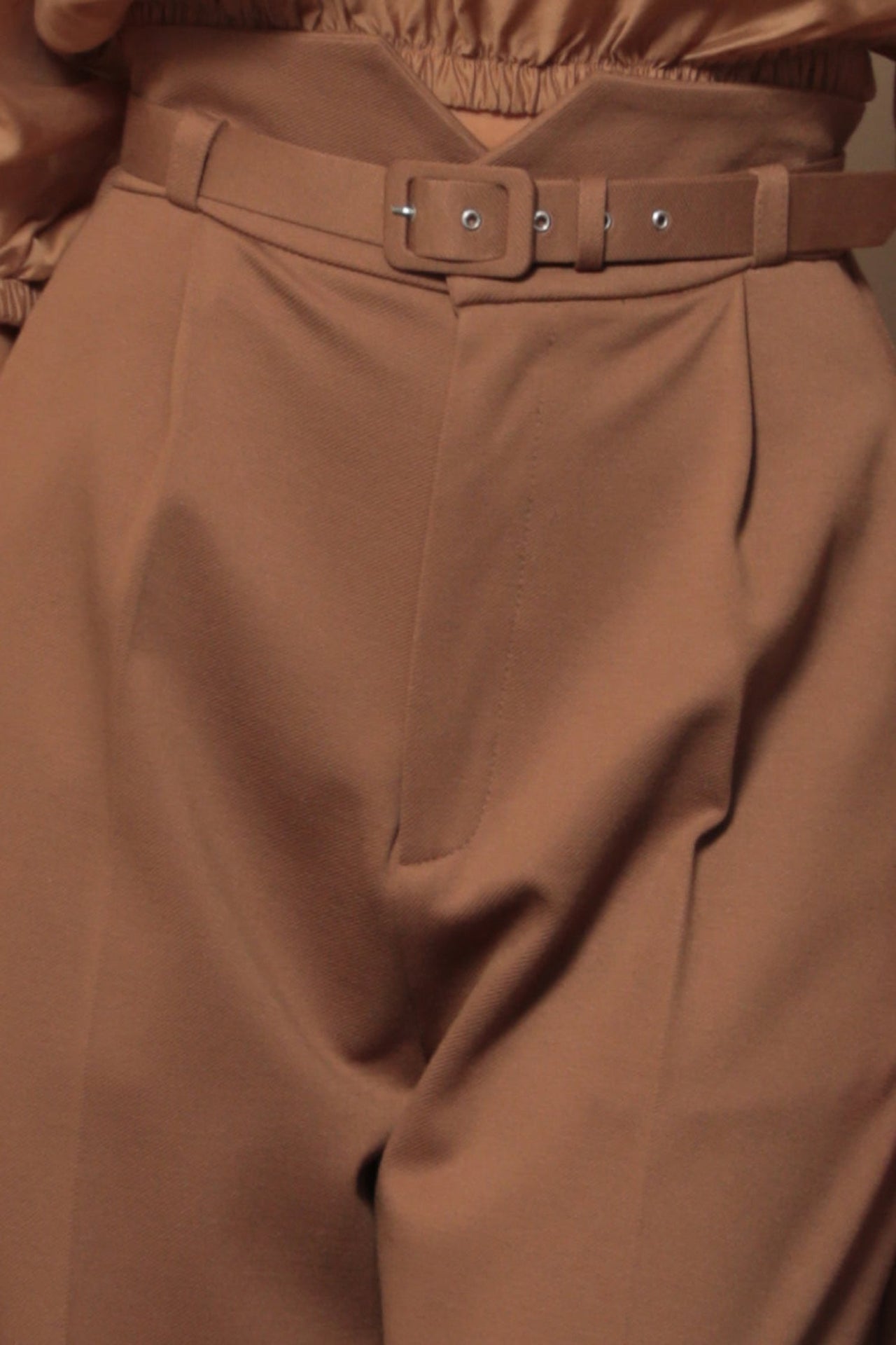 BÉŽOVÝ OPASOK - ZÁKLADNÉ VYBAVENIE