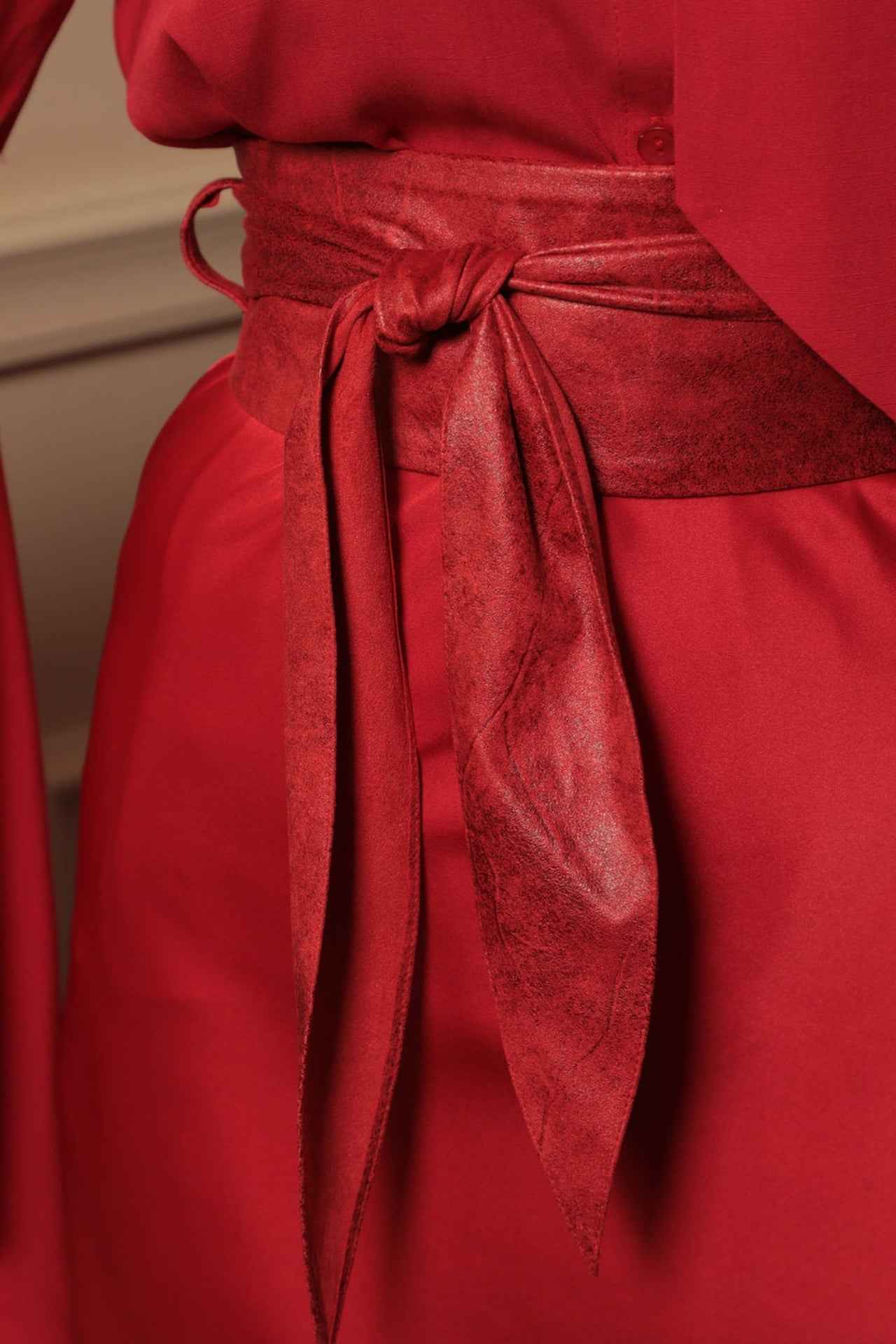 WRAP-STYLE BELT - SUEDE-LIKE IMITATION IN RED - ESSENTIALS