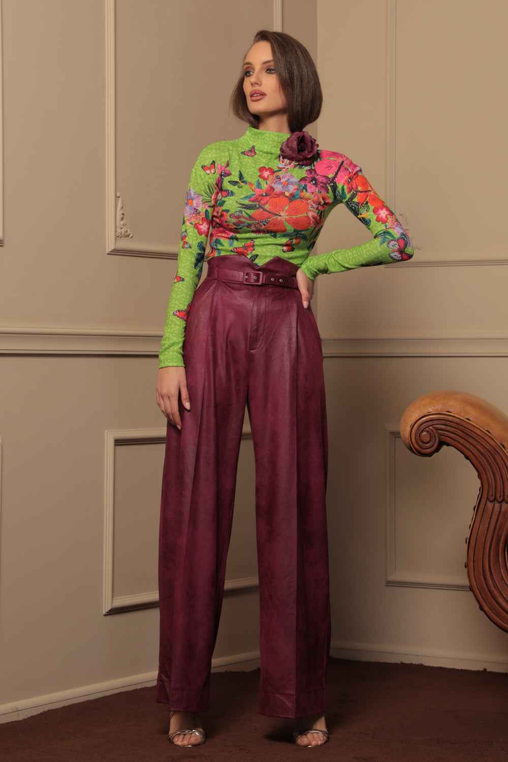 KNITTED TURTLENECK BLOUSE WITH HIGH NECK - ACID GREEN LOGO