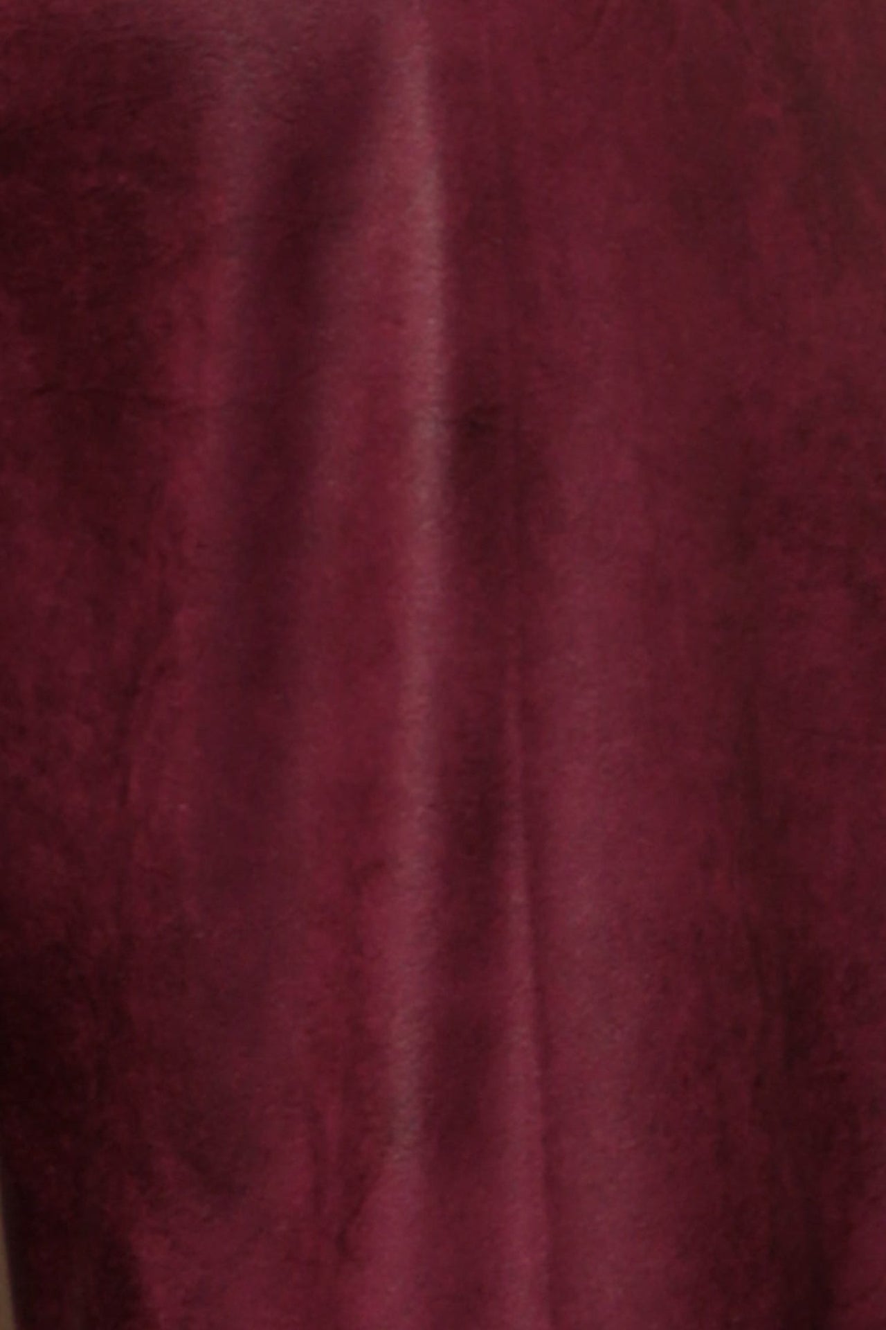 HIGH-WAISTED BURGUNDY TROUSERS – ESSENTIALS