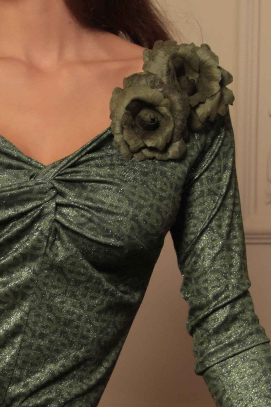 MEDIUM SUEDE-LOOK GREEN ROSE BROOCH - Fashion Roots