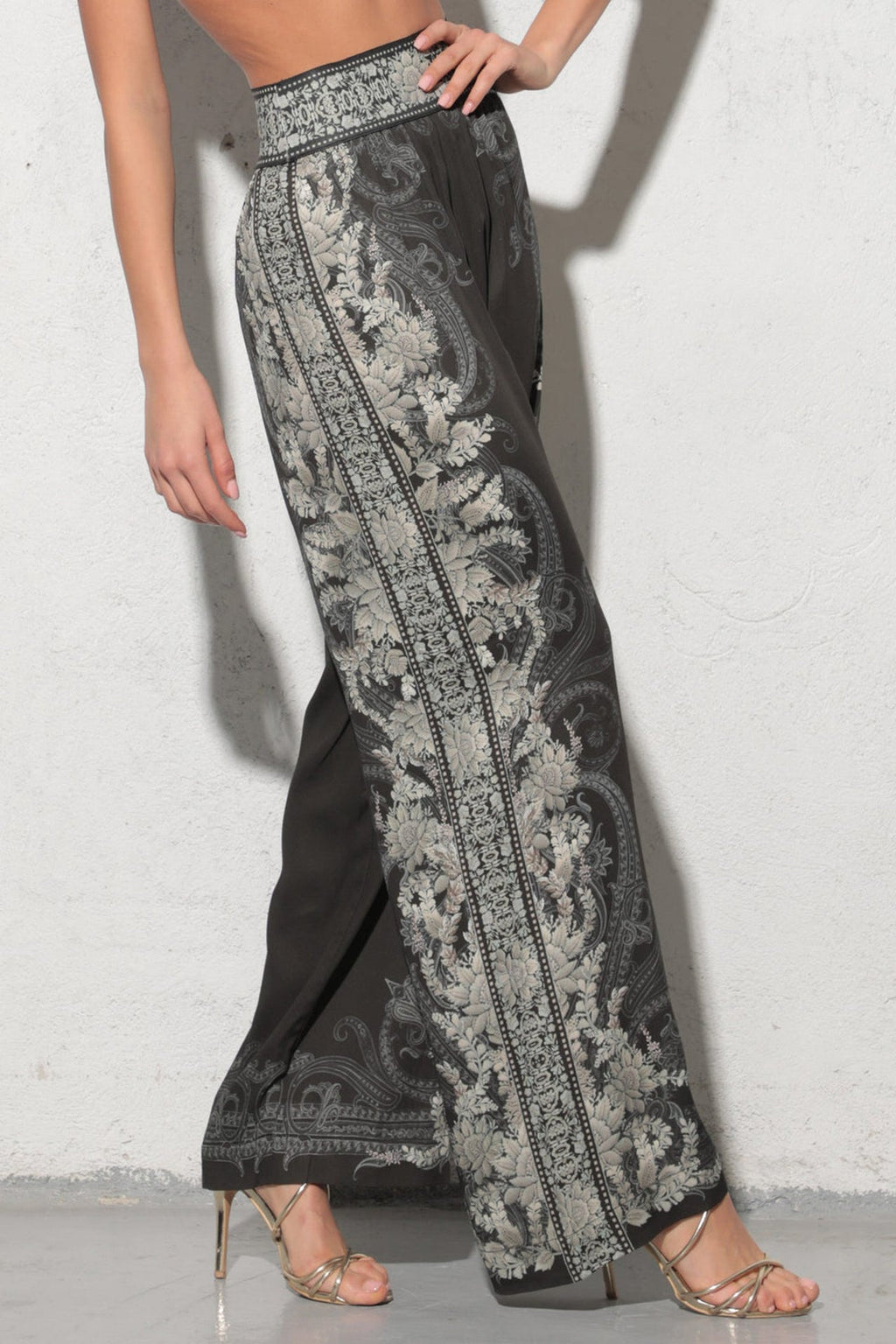 VISCOSE WIDE-LEG TROUSERS WITH ELASTIC WAIST – FROZEN LOTUS JIORO СВОБОДЕН ПАНТАЛОН ОТ ВИСКОЗА - FROZEN LOTUS JIORO