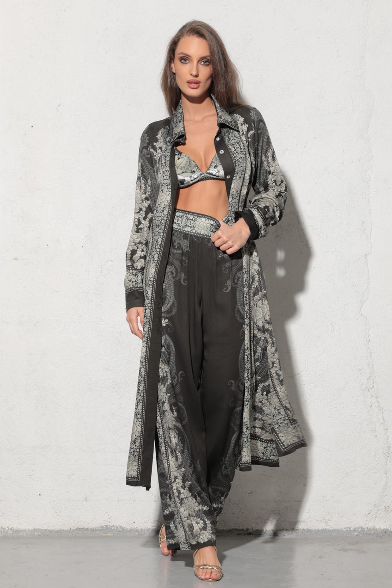 VISCOSE WIDE-LEG TROUSERS WITH ELASTIC WAIST – FROZEN LOTUS