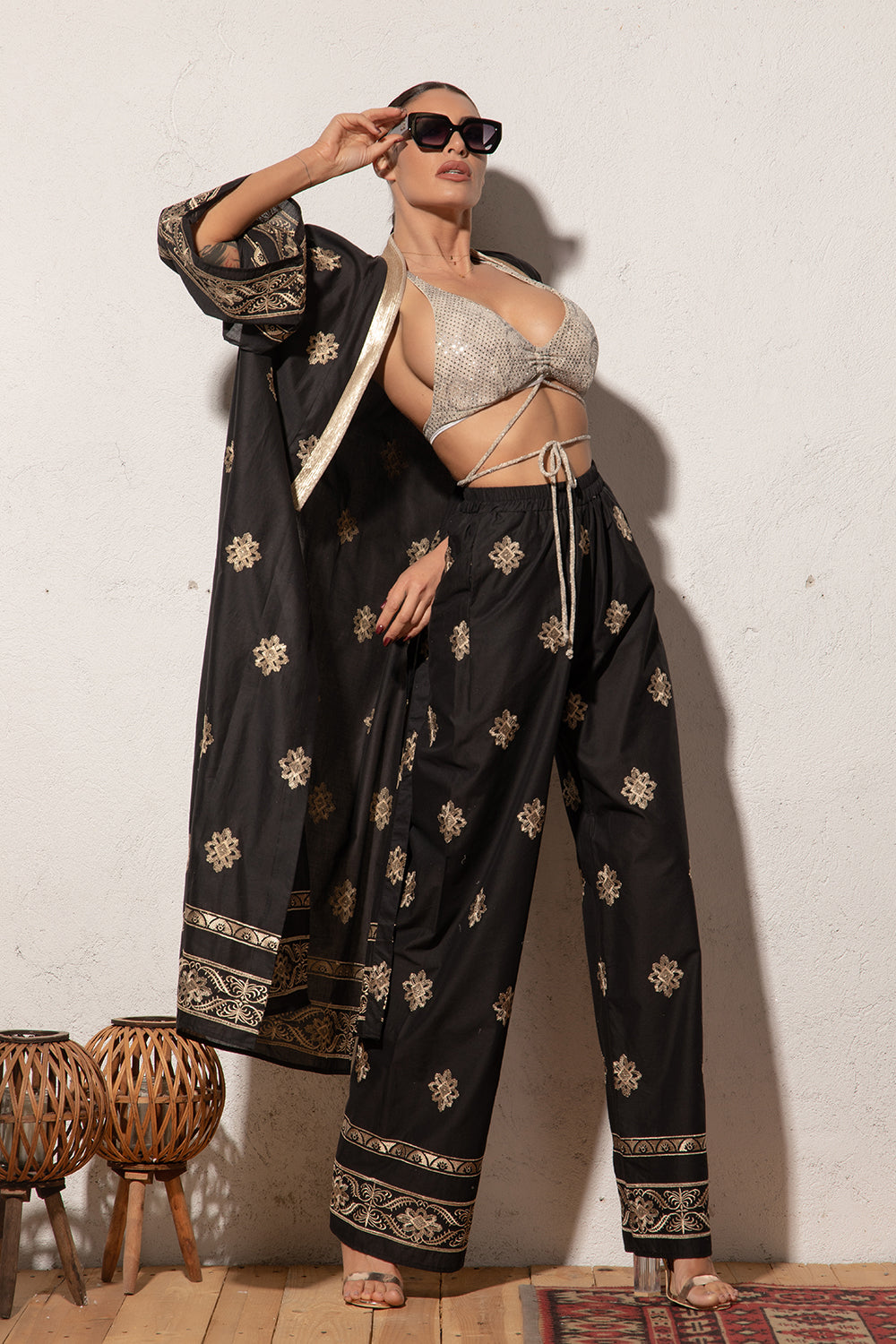 KIMONO WITH EMBROIDERY IN BLACK COTTON - ESSENTIALS - Fashion Roots