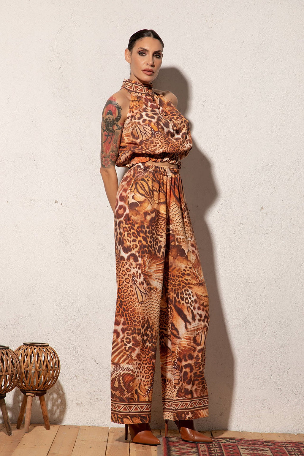 TWILL VISCOSE LOOSE FIT PANTS WITH POCKETS - LEO SAND