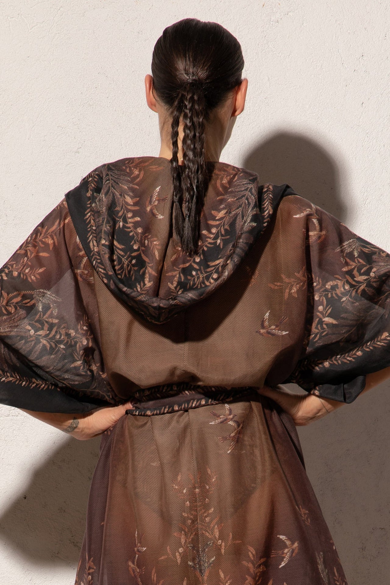 ROBE KIMONO EN COTON ET SOIE AVEC CAPUCHE - SECRET GARDEN