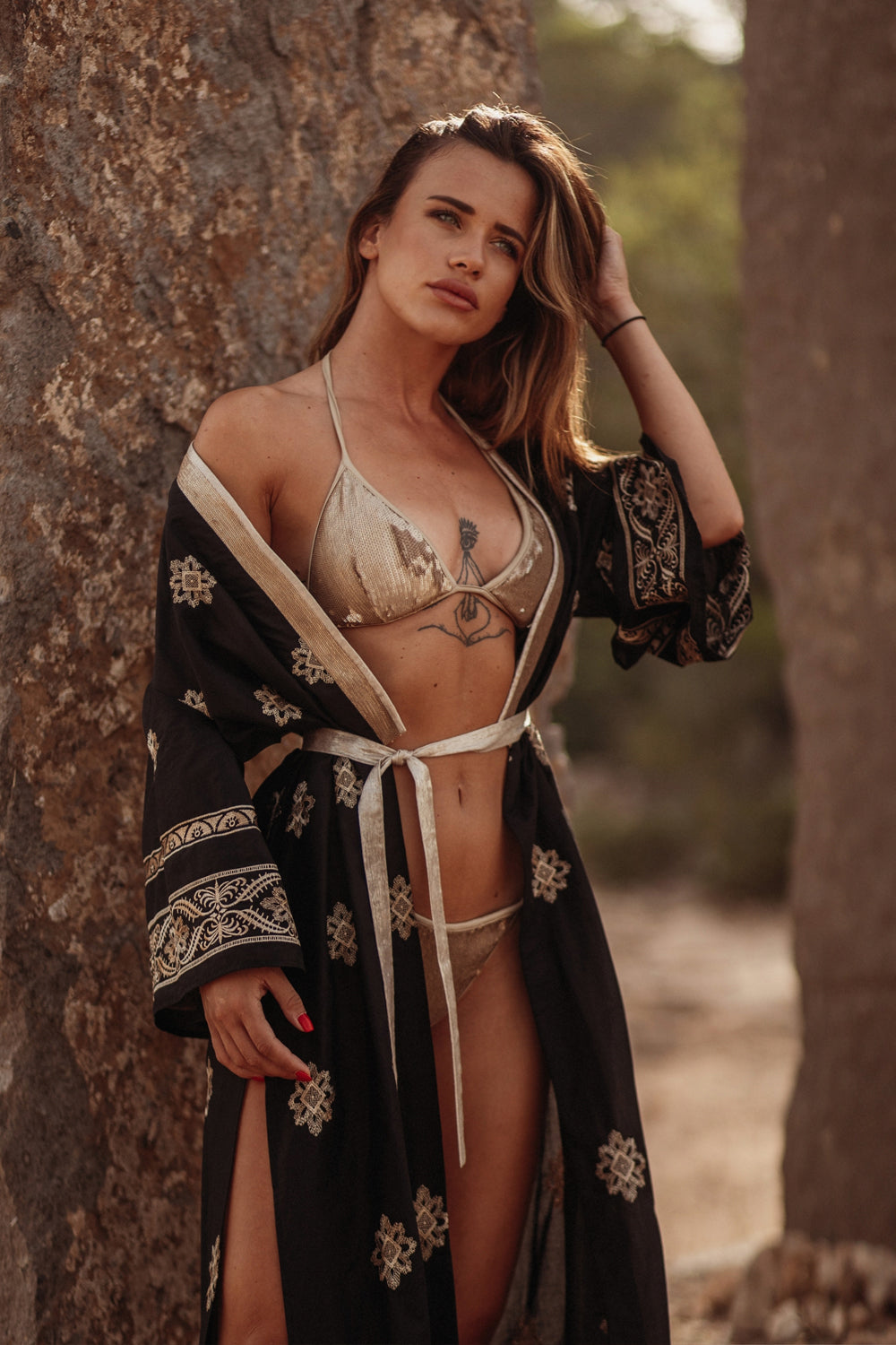 KIMONO WITH EMBROIDERY IN BLACK COTTON - ESSENTIALS - Fashion Roots