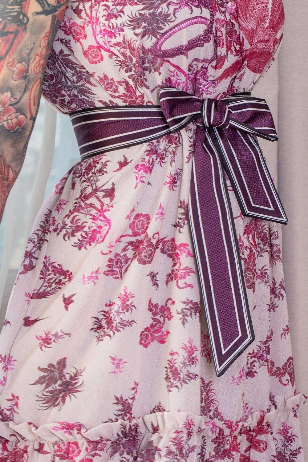 SLEEVELESS CHIFFON DRESS - ASIA BORDEAUX - Fashion Roots