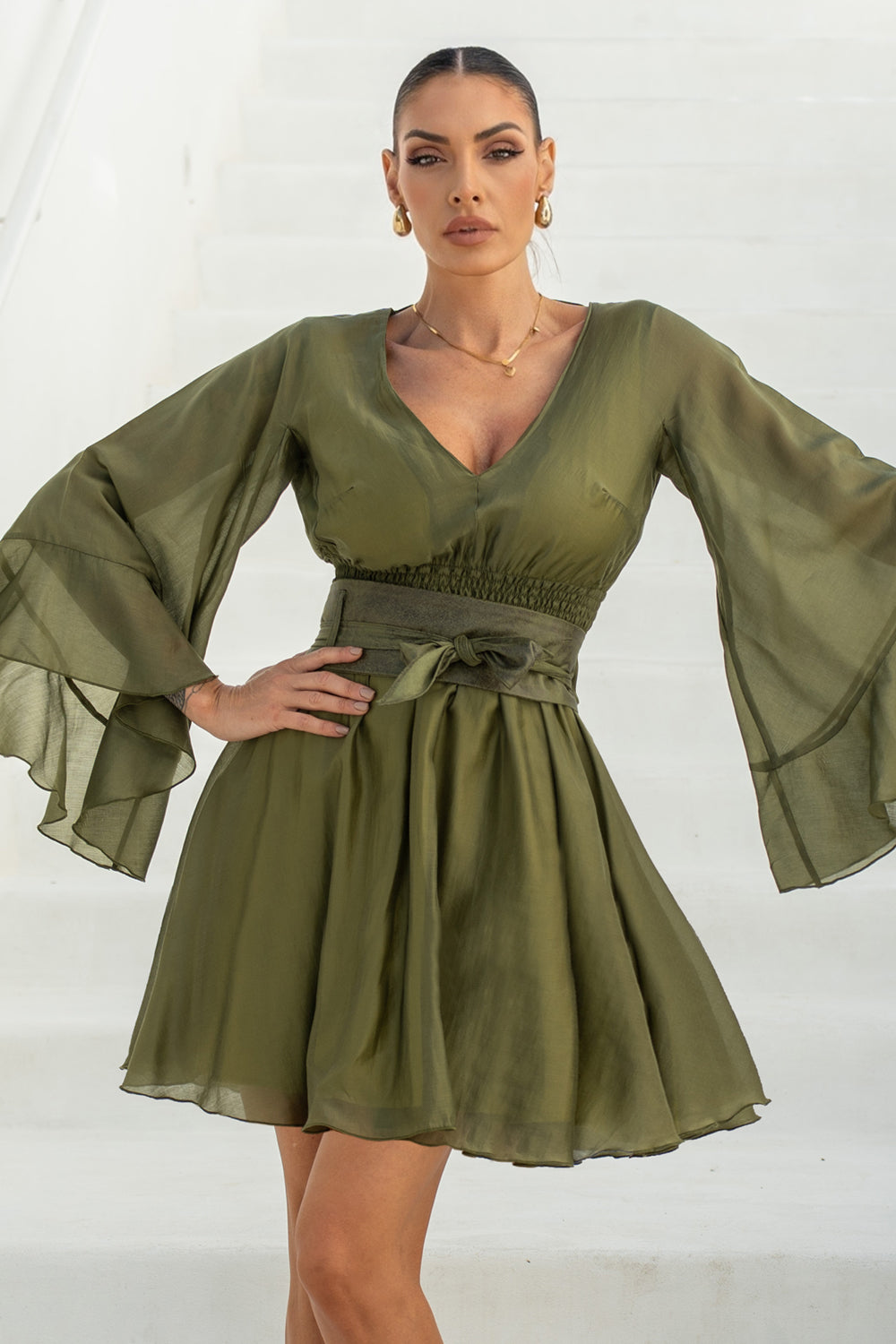 SHORT TENCEL DRESS WITH WIDE SLEEVES IN OLIVE GREEN - ESSENTIALS