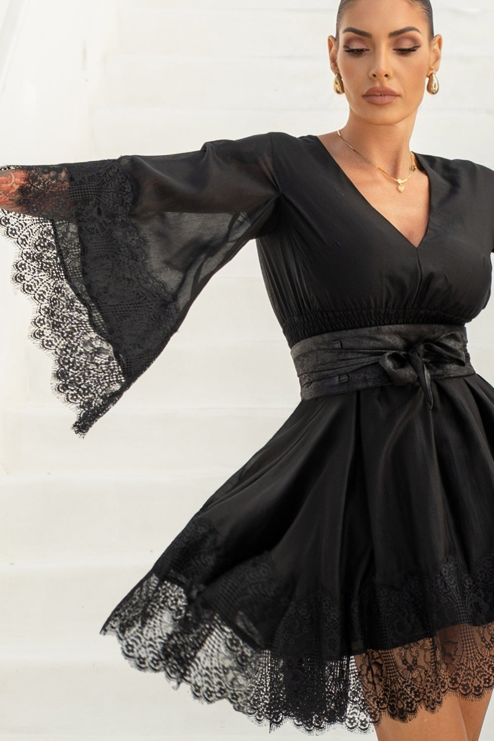 SHORT BLACK LYOCELL DRESS WITH LACE - ESSENTIALS