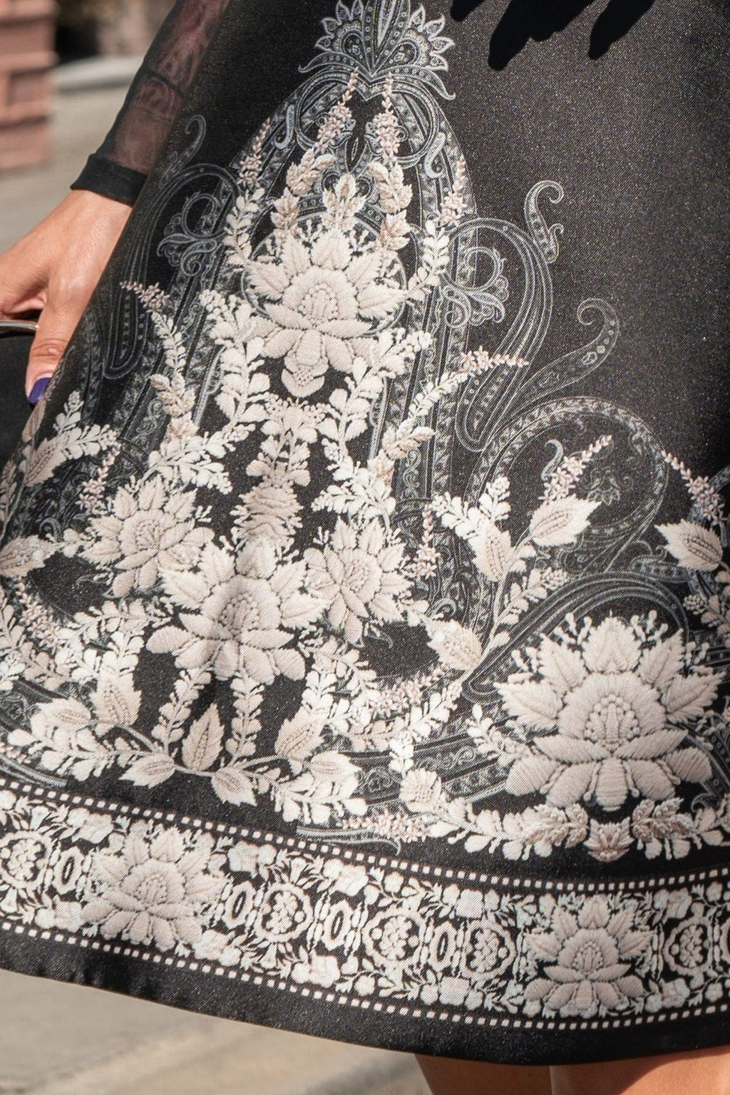 ROZŠÍRENÁ SUKŇA - ĽADOVÉ KRÁĽOVSTVO LOTUS