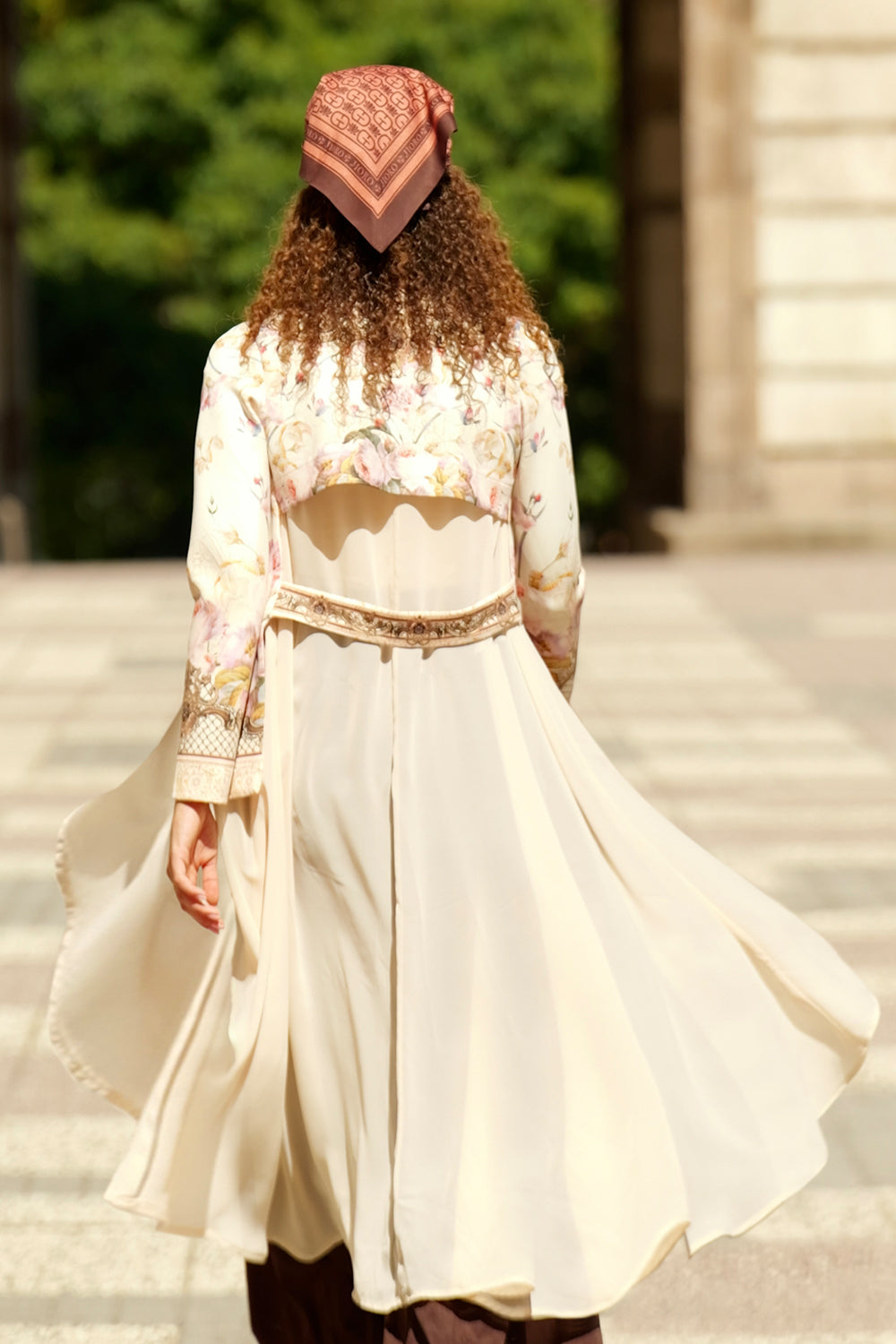 ELEGANT PRINTED CARDIGAN WITH CHIFFON BACK - BAROQUE FLOWERS