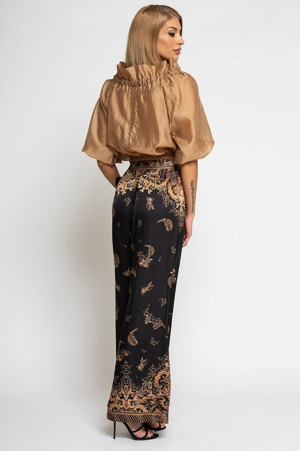 VISCOSE SATIN WIDE-LEG TROUSERS WITH ELASTIC WAIST - GOLDEN STRIPES JIORO СВОБОДЕН ПАНТАЛОН ОТ ЛЪСКАВА ВИСКОЗА - GOLDEN STRIPES JIORO