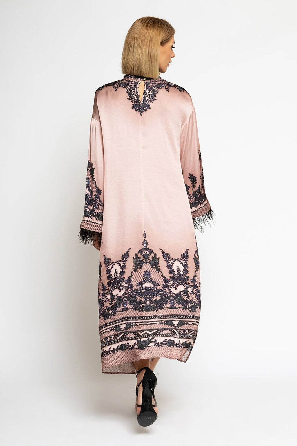 VISCOSE SATIN CAFTAN WITH FEATHERS - GRAFFITI POWDER - Fashion Roots