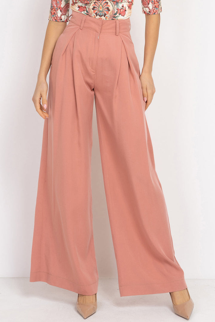 POWDER LOOSE-FIT LYOCELL PANTS WITH PLEATS - ESSENTIALS JIORO СВОБОДЕН ПАНТАЛОН ОТ ЛИОСЕЛ В ЦВЯТ ПУДРА - ESSENTIALS JIORO