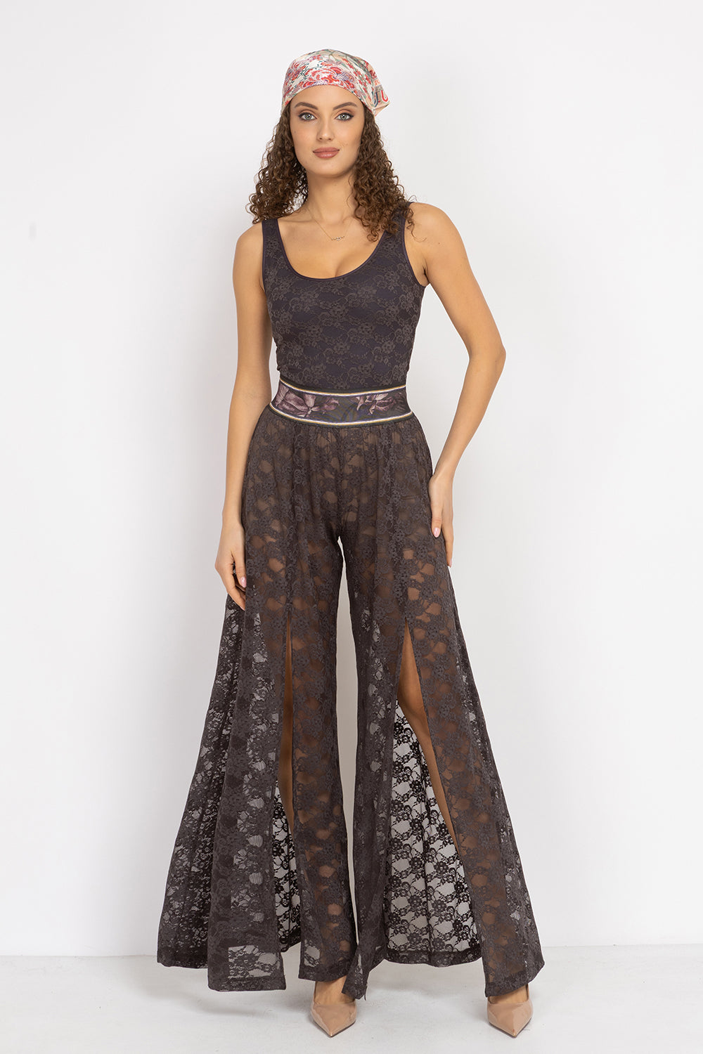 LACE BODYSUIT WITH DEEP SCOOP NECKLINE ESPRESSO - ESSENTIALS