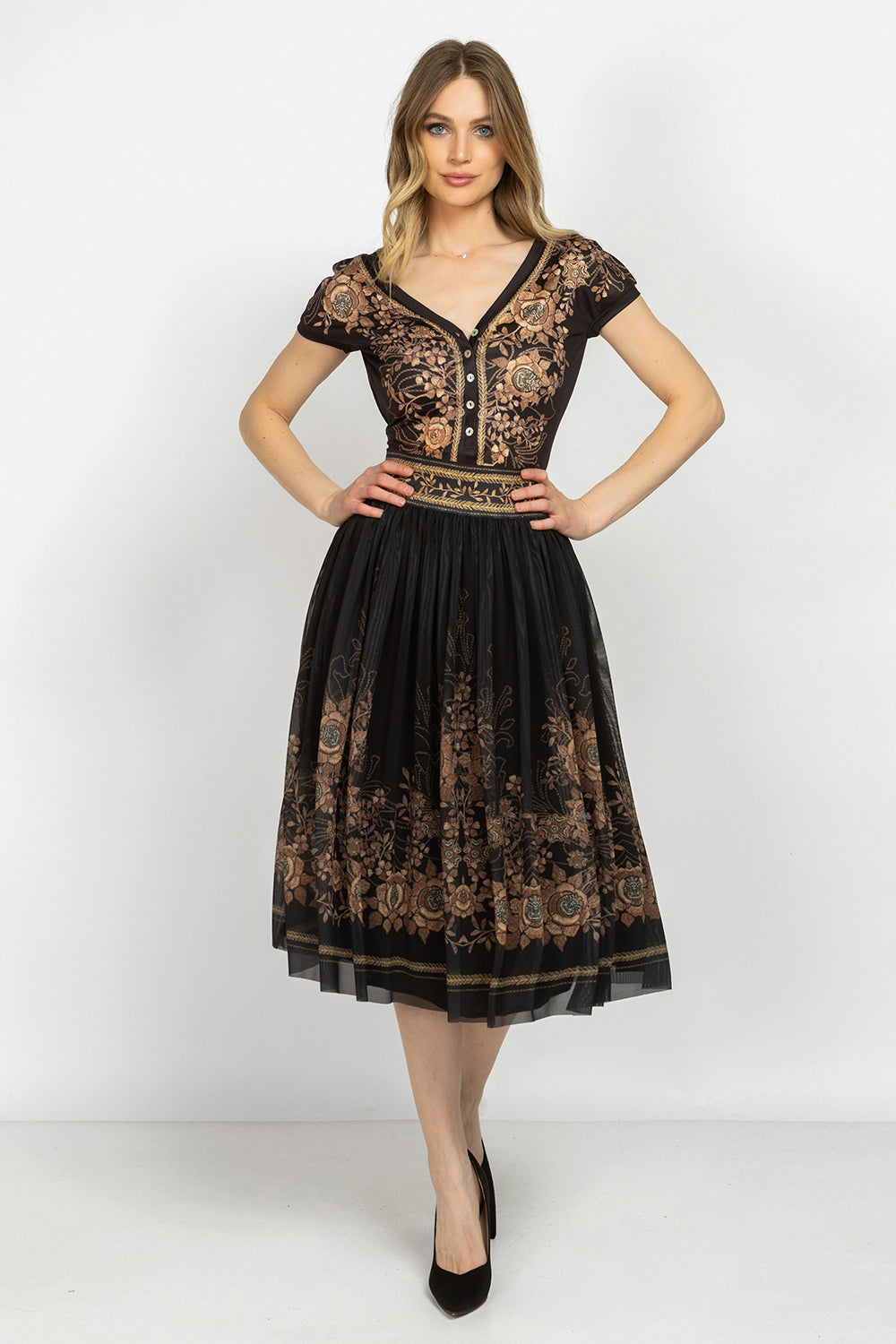 BASIC V-NECK TOP - GOLDEN ROSES
