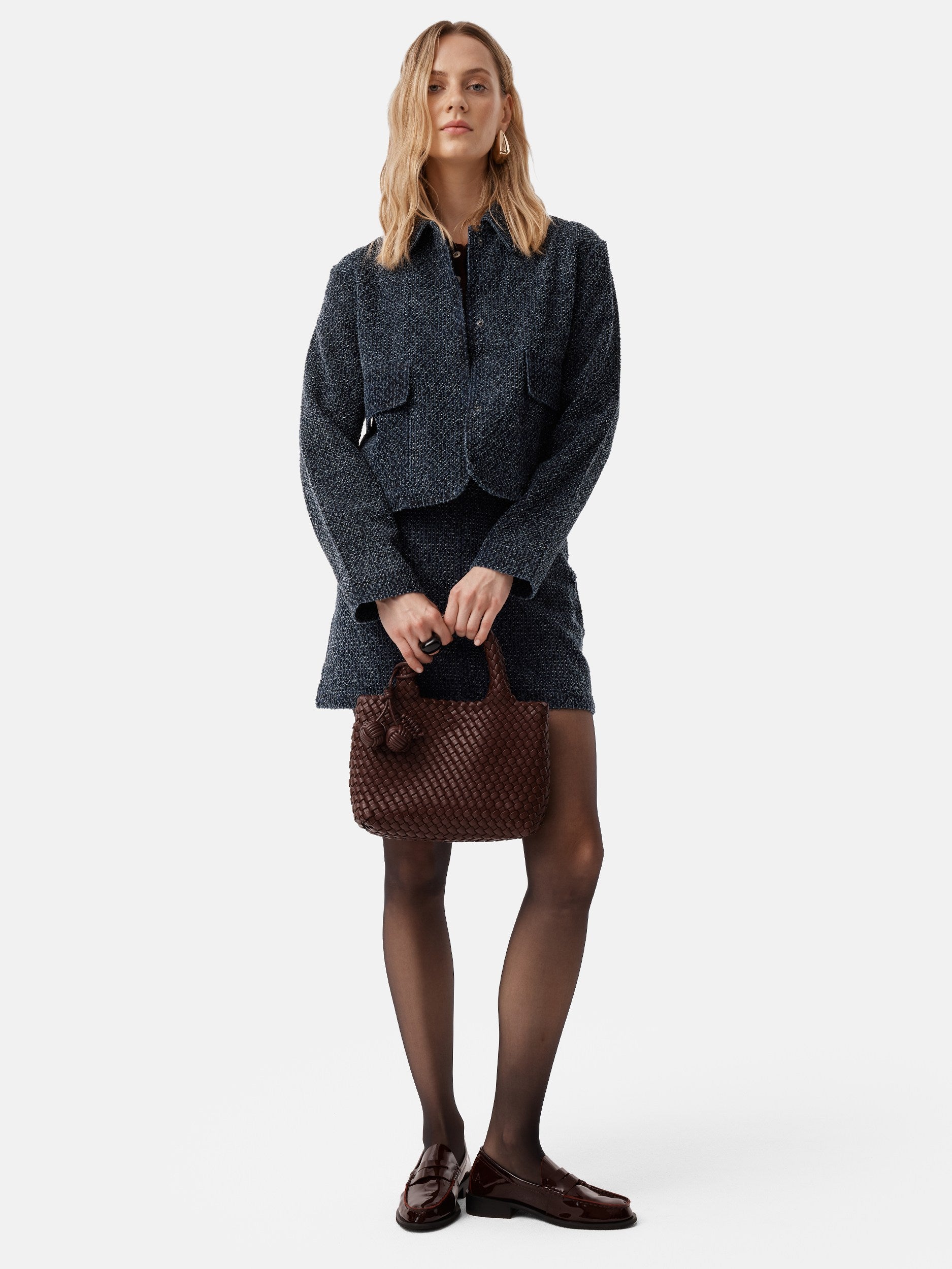 fe993feebea1144d502d7e8b906ca216