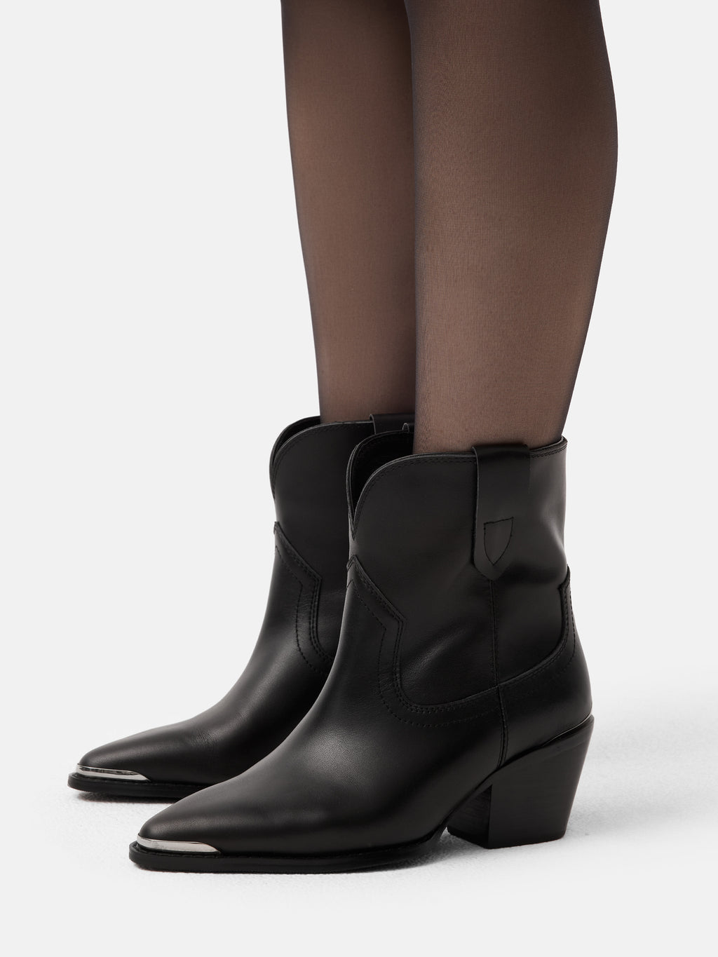 60370a62746faf9bca9b4fac7bf87684