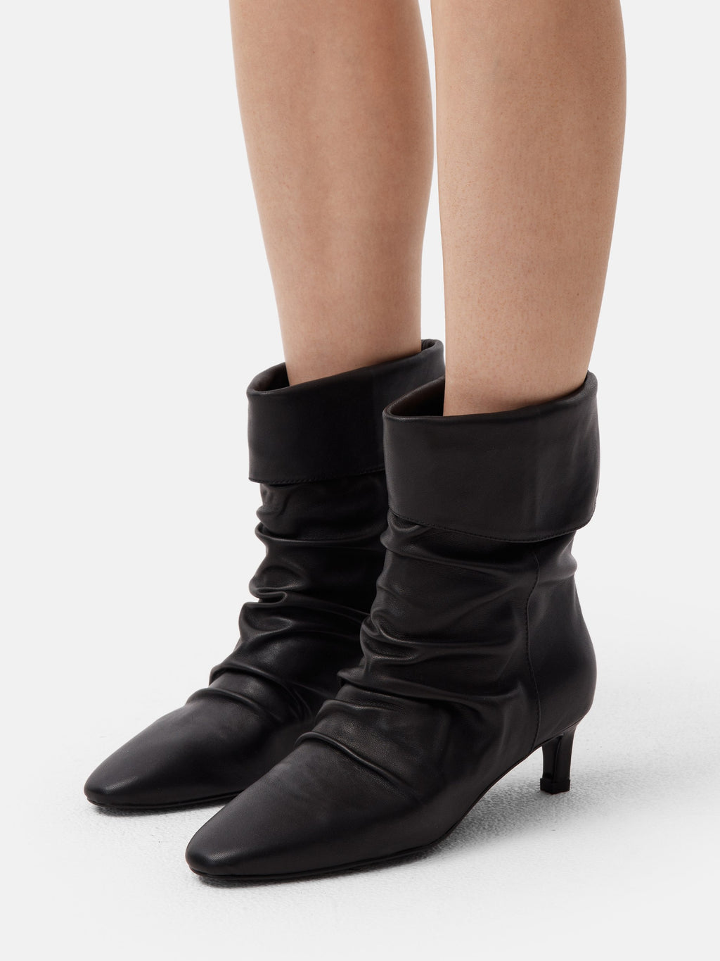 a3b664b30f8dfa7375f7f3bd80e0adde