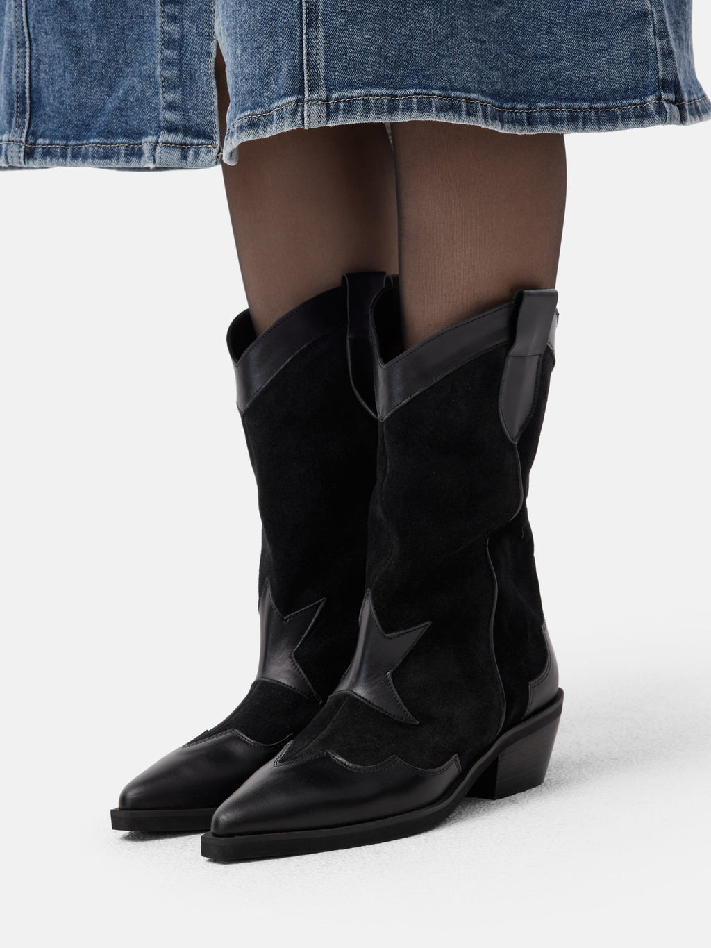 d5d8140ab652f8d28e756a28526832e9