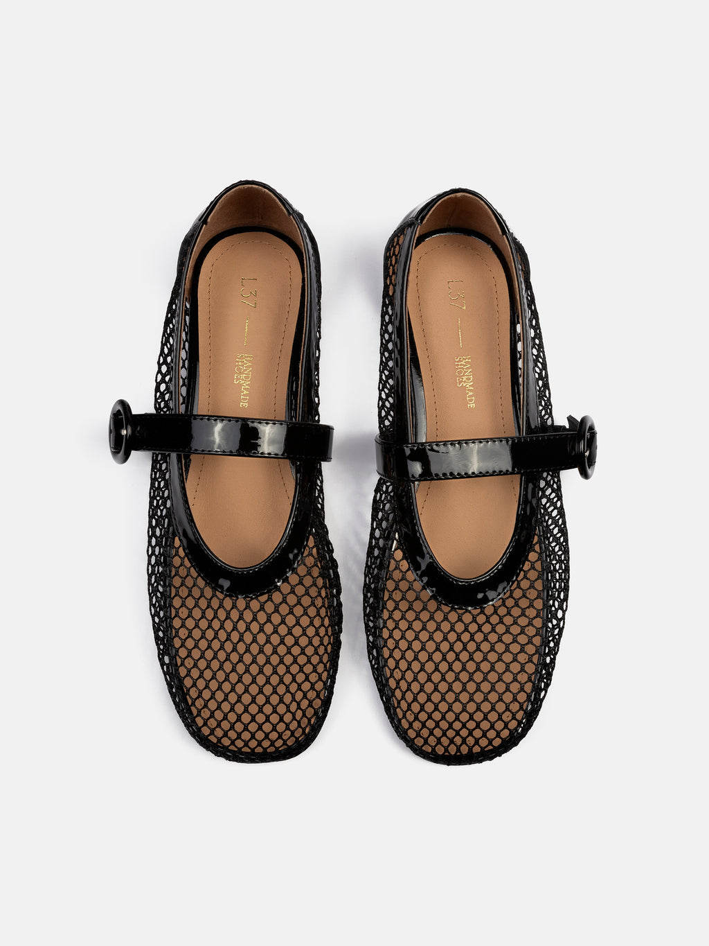 70af5238cd4c39c256451d54f7fe4ed4