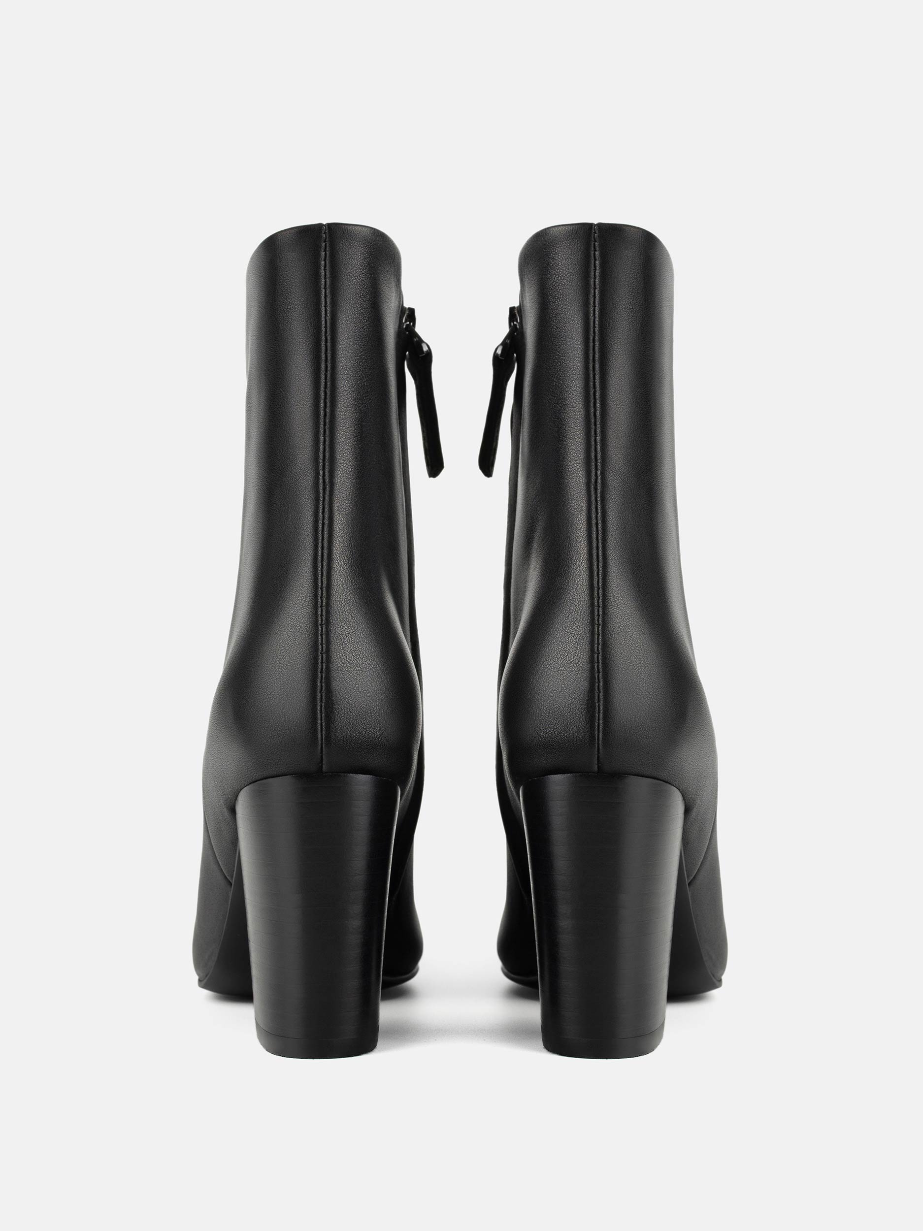 1a72869a5f6232a2187bb3fa4b0ec15f