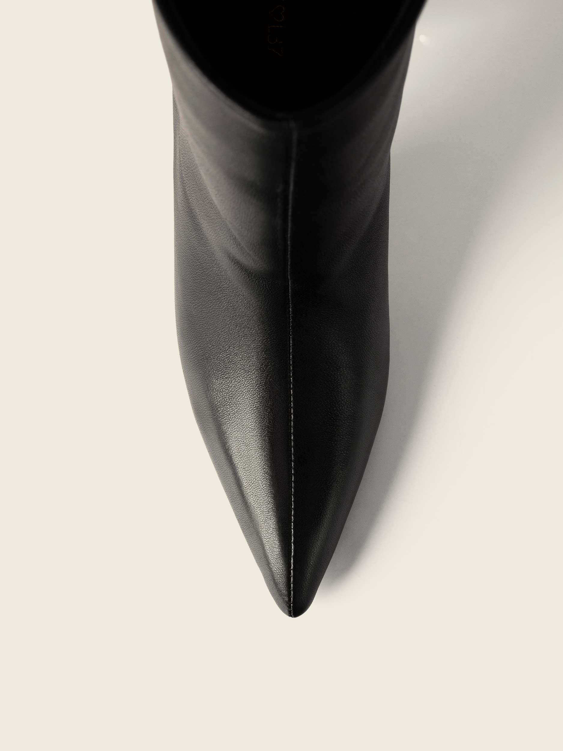 cc7446111e5816424ecb65f7c0cd33b4