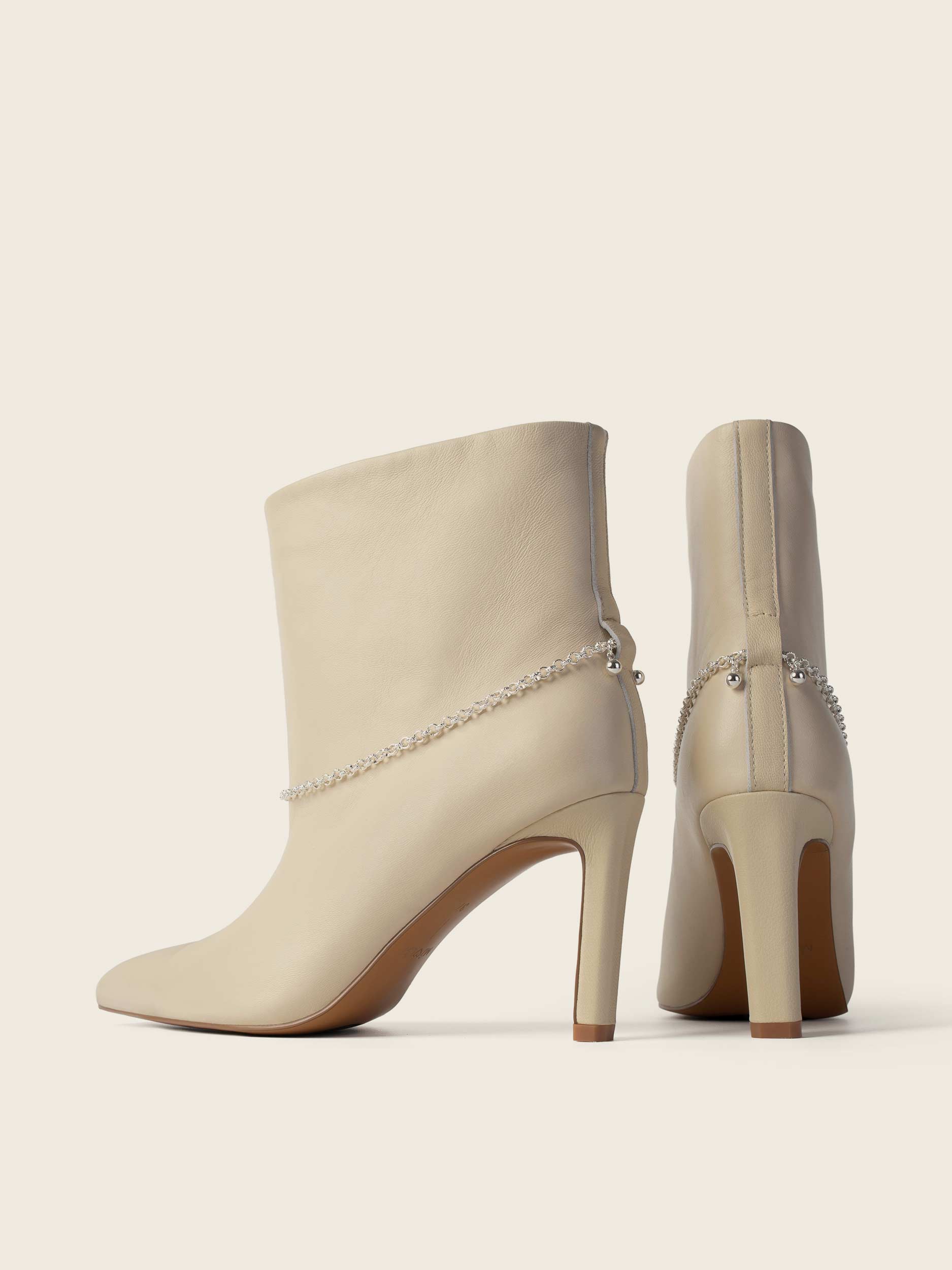 0009aed9b3b16223bd6873ba611cb31a