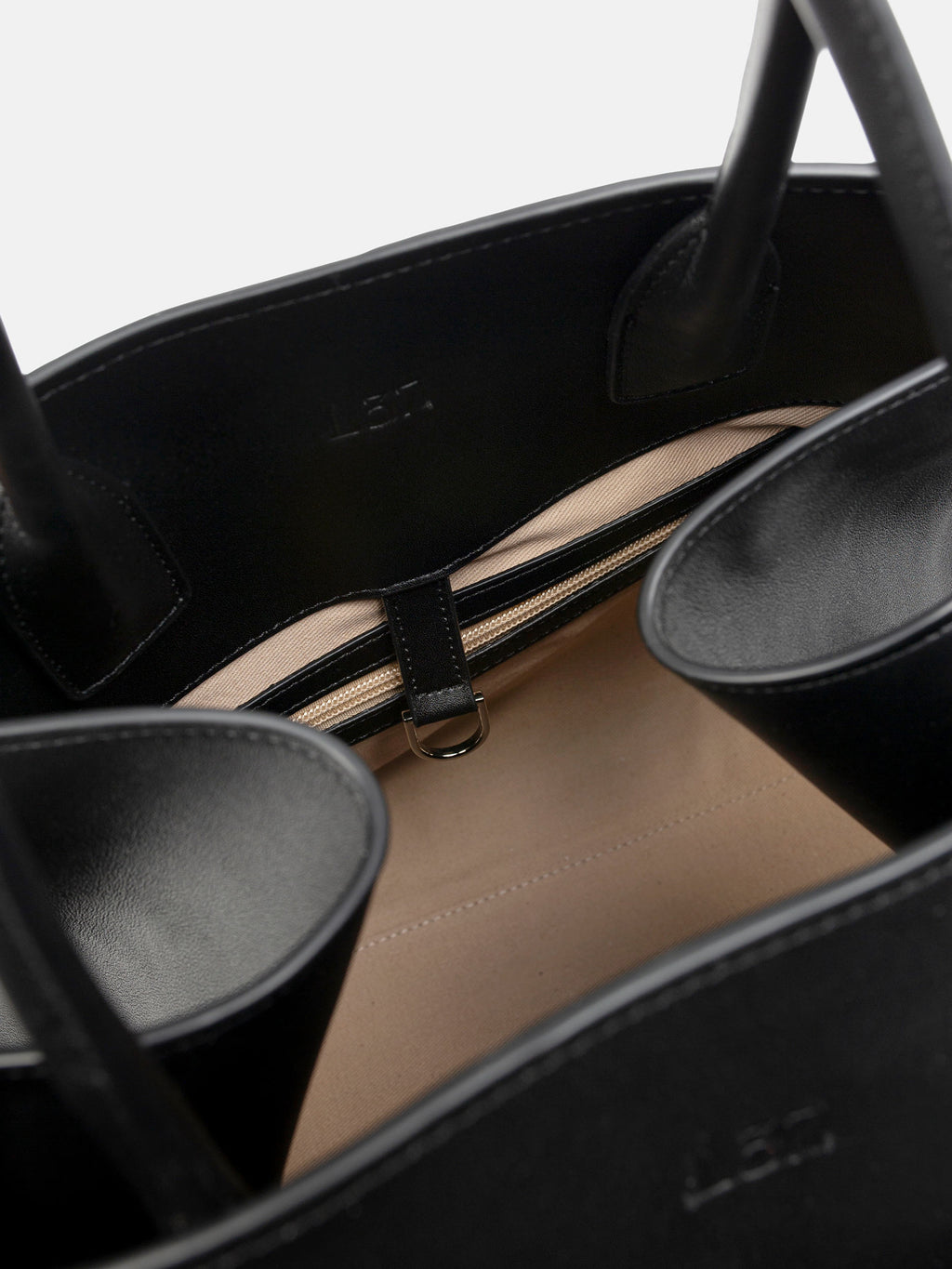 9bf68386d73a22f253f8ab4f12065fcc